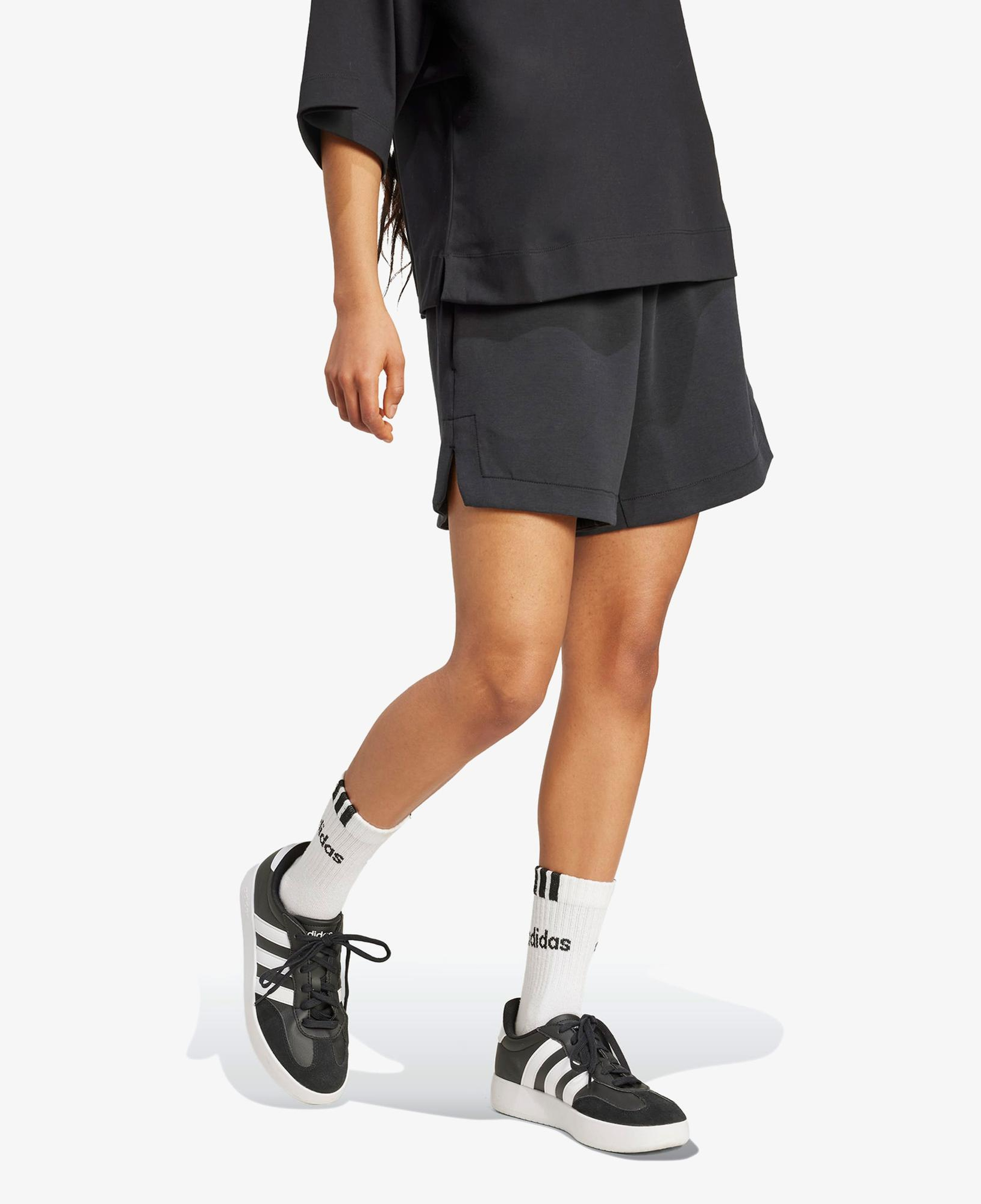 adidas Soft Lux Loose Kadın Siyah Antrenman Şortu