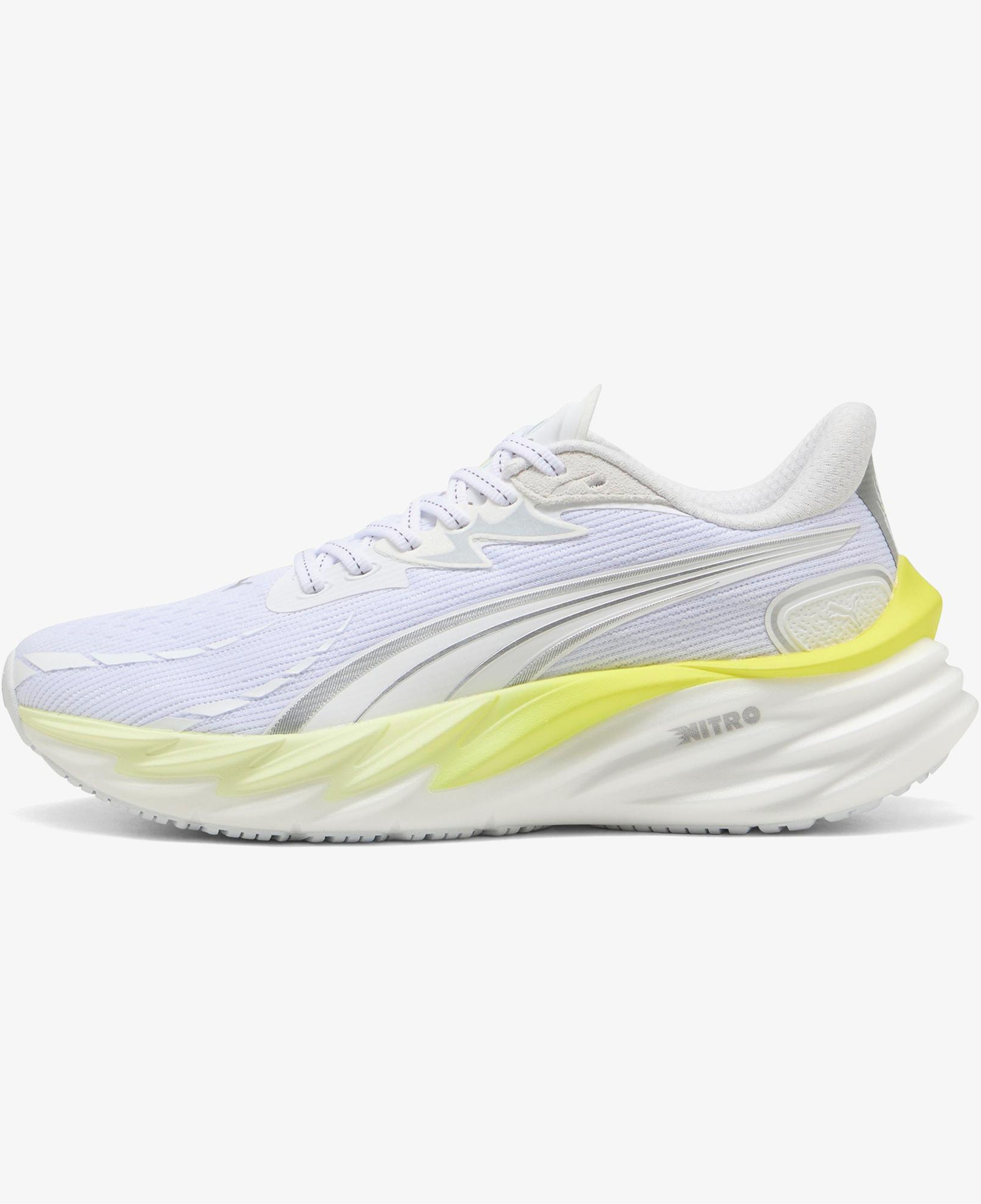 Puma Velocity Nitro 4 Kadın Beyaz Koşu Ayakkabısı