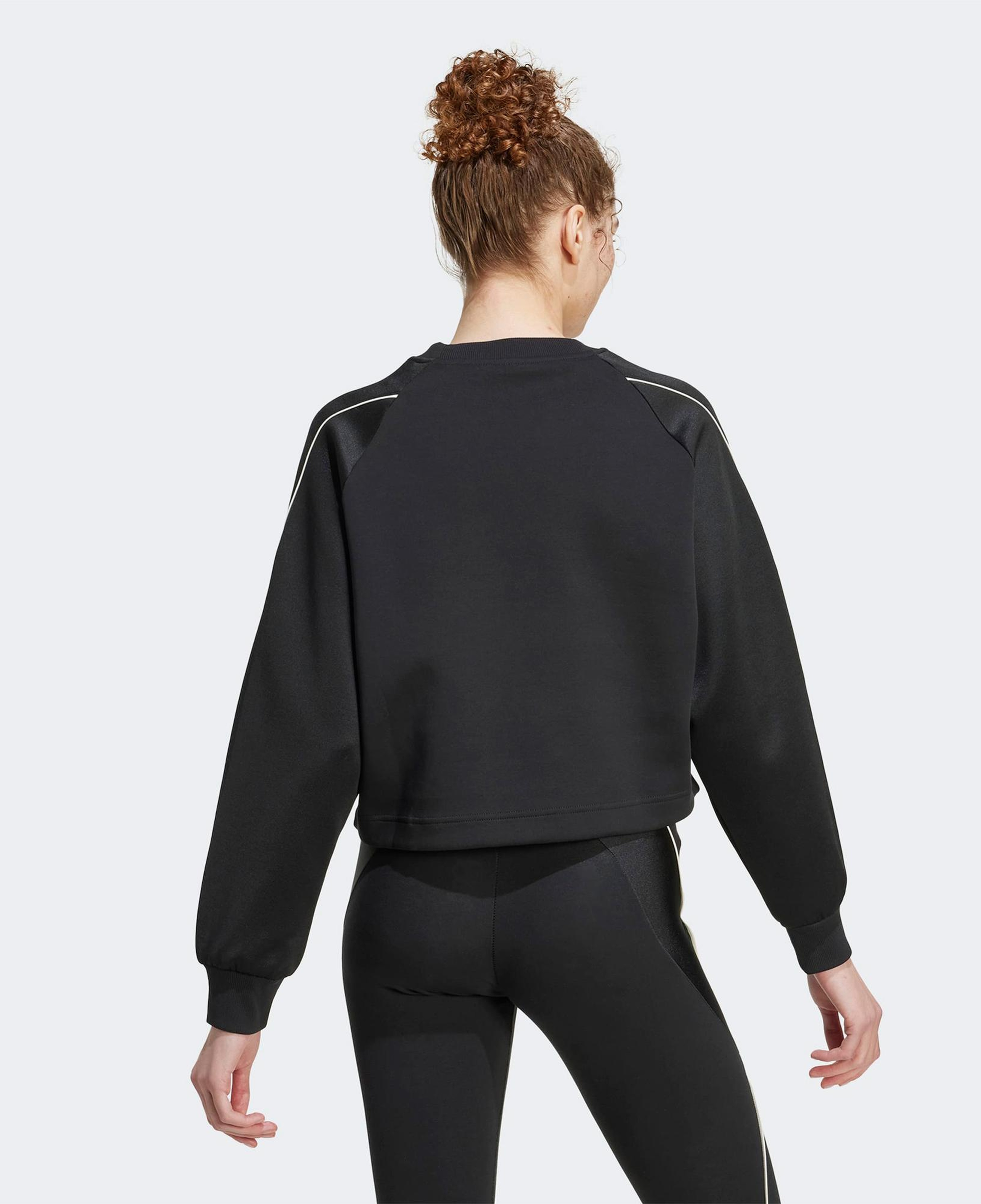 adidas Stadium 3 Stripes Bisiklet Yaka Kadın Siyah Sweatshirt