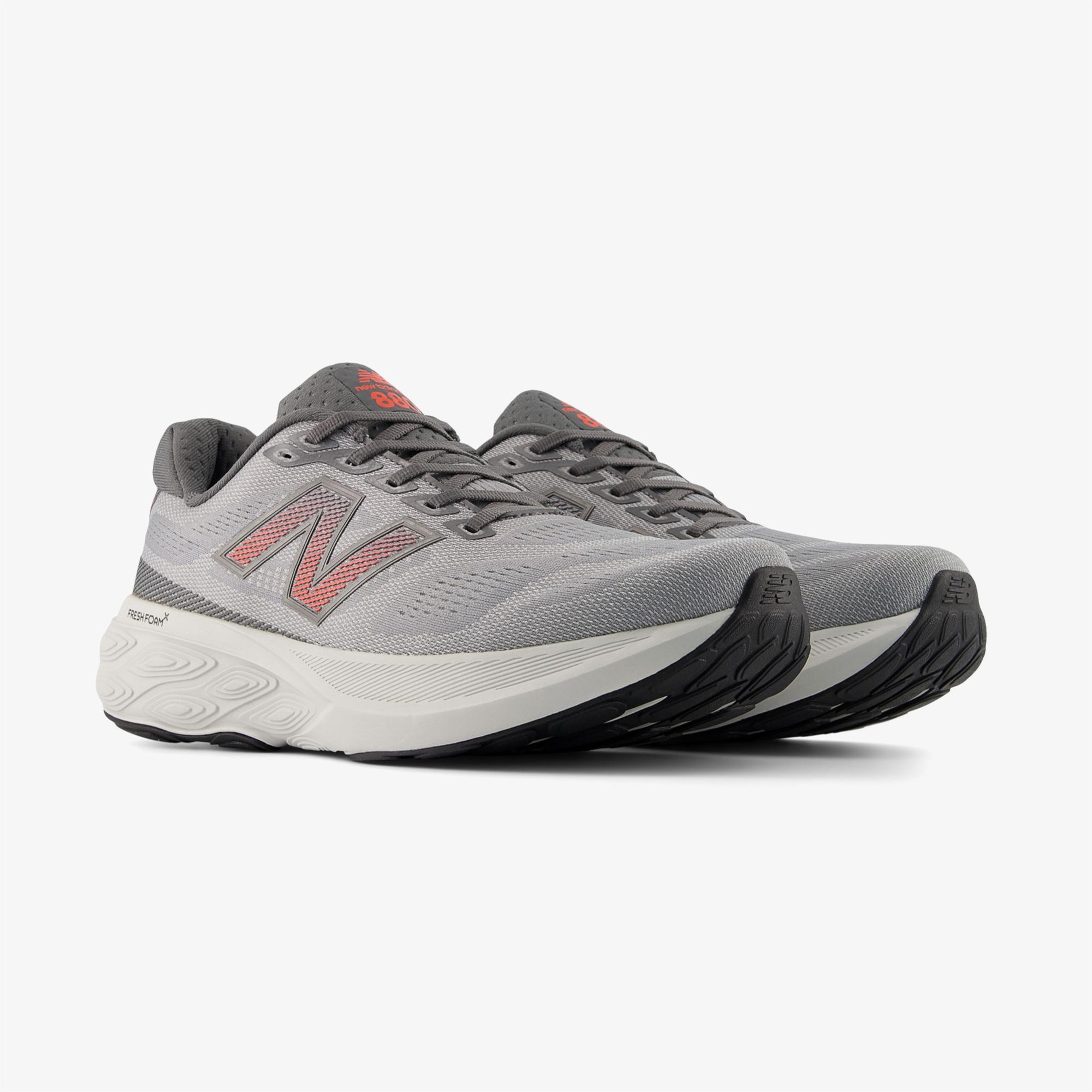 New Balance 880 Erkek Gri Koşu Ayakkabısı