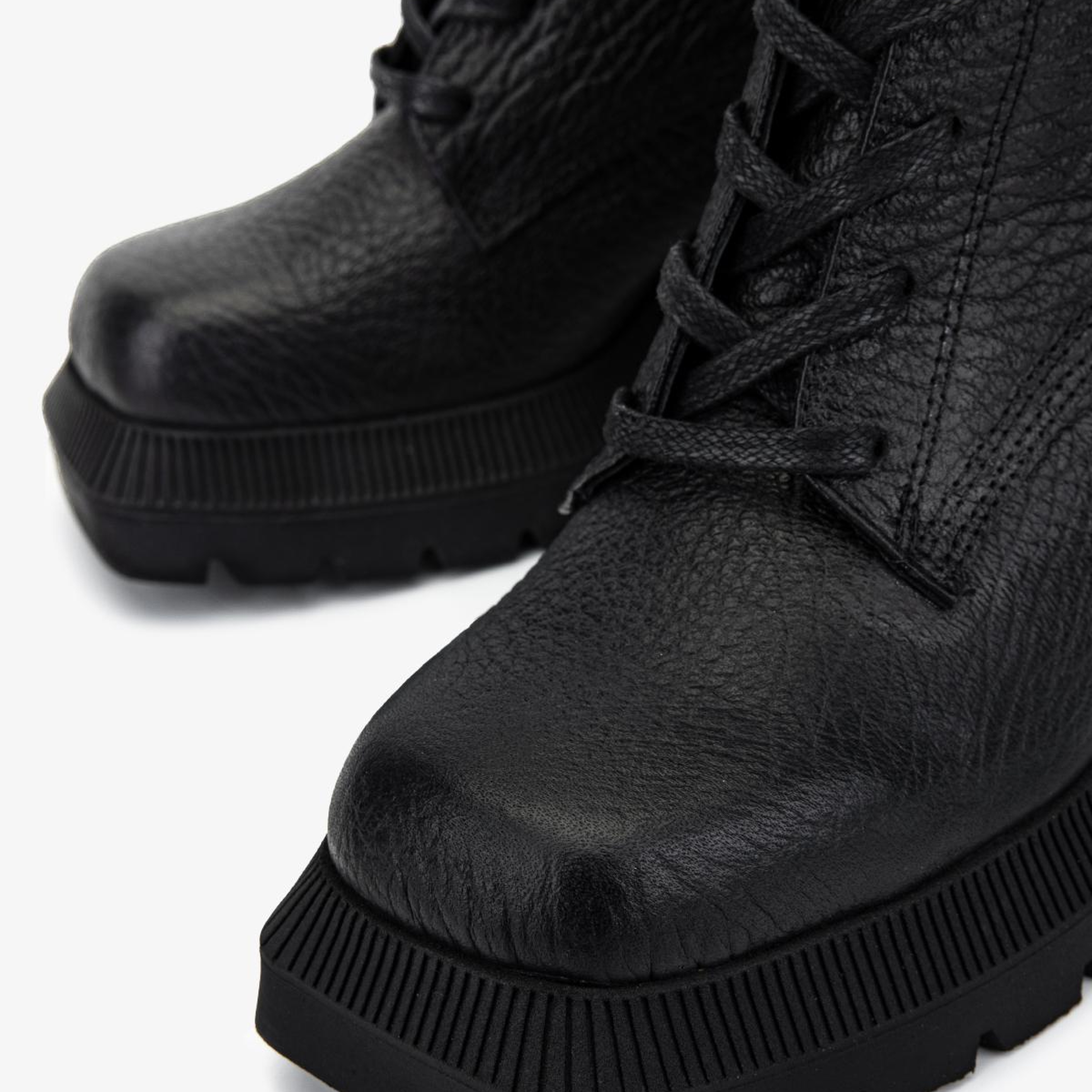 Valmenti Kadın Hakiki Deri Siyah Floter Topuklu Bot