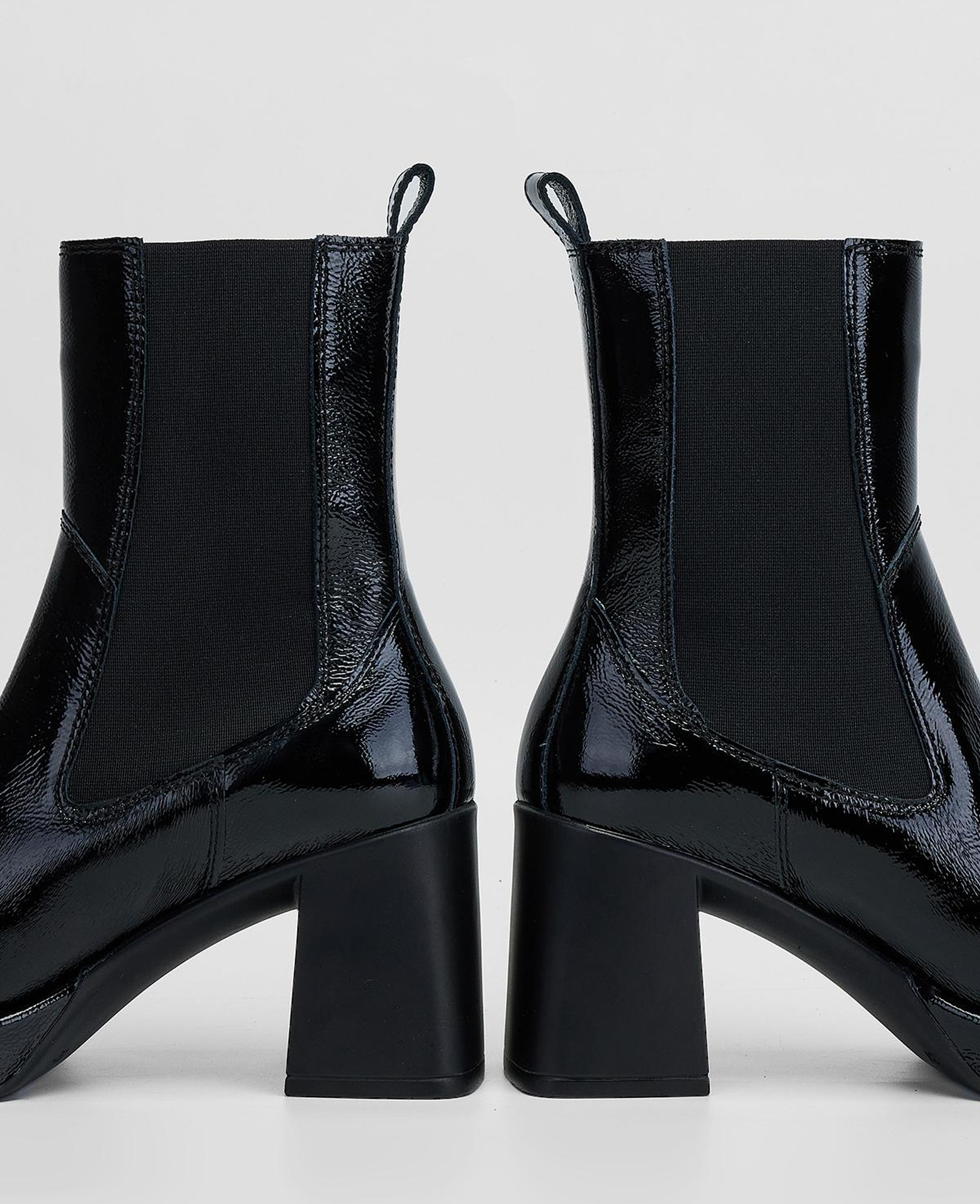 Valmenti Kadın Hakiki Deri Siyah Rugan Topuklu Bot