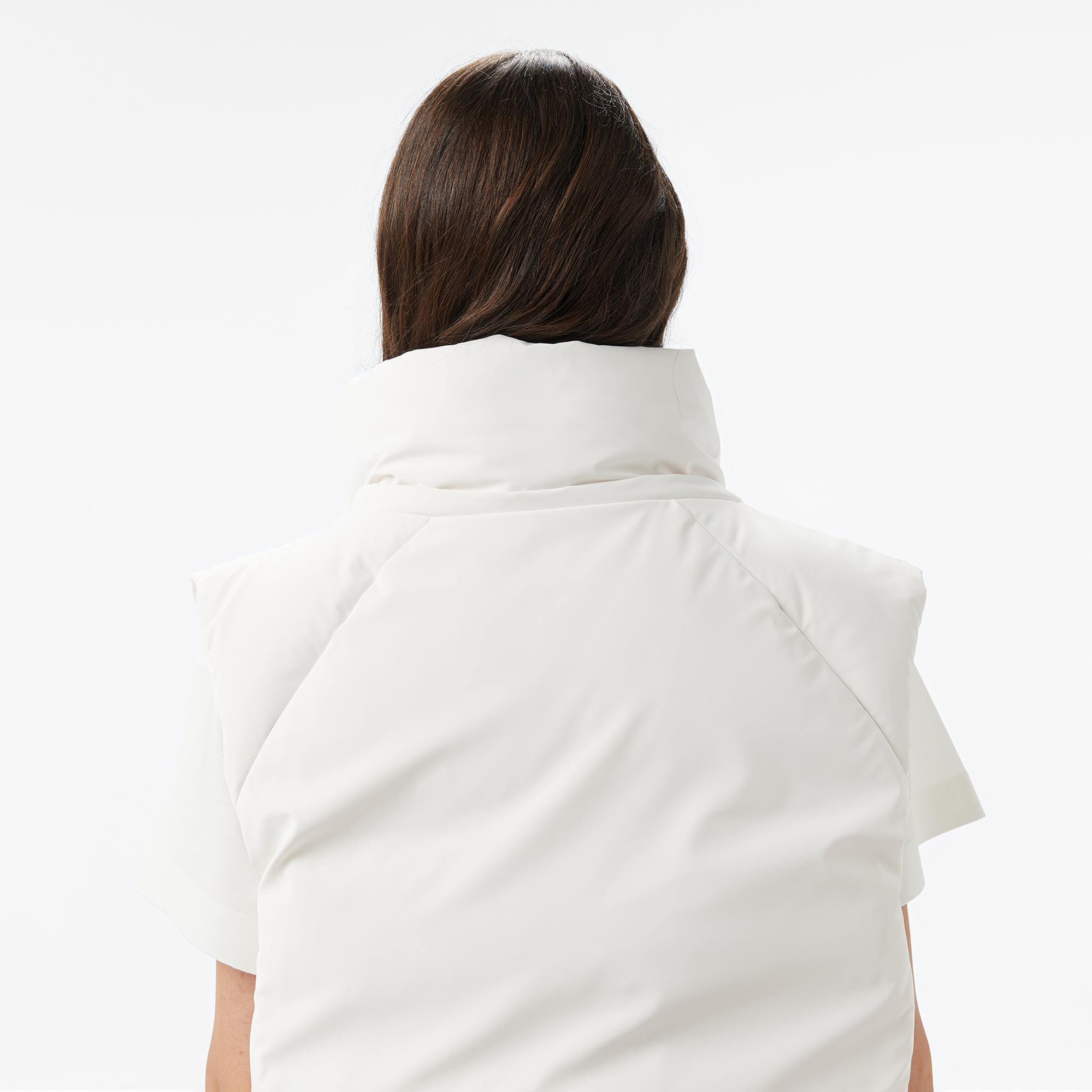 Lacoste Kadın Kapüşonlu Beyaz Yelek