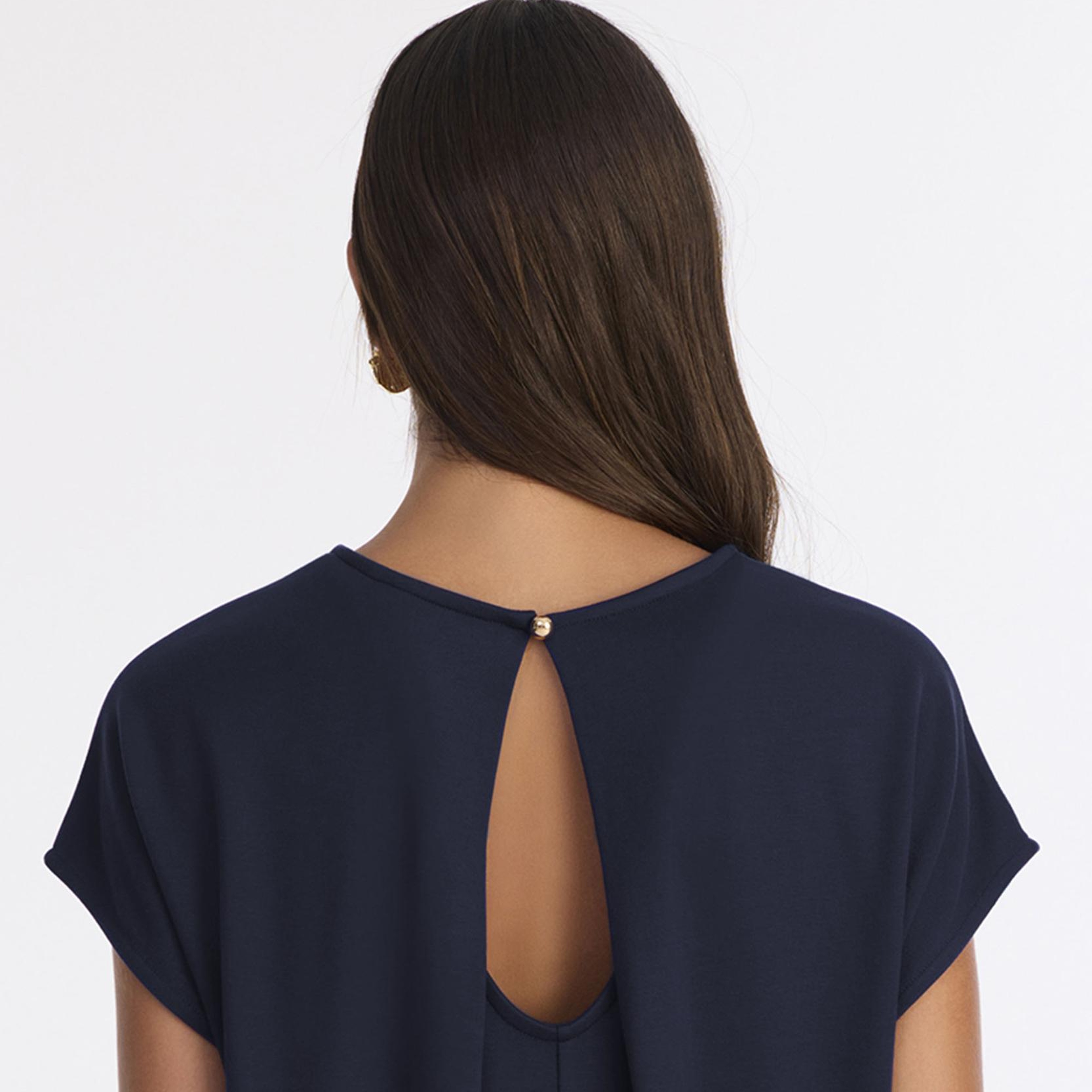 YARGICI Arka Detaylı Kısa Kollu Kısa Elbise