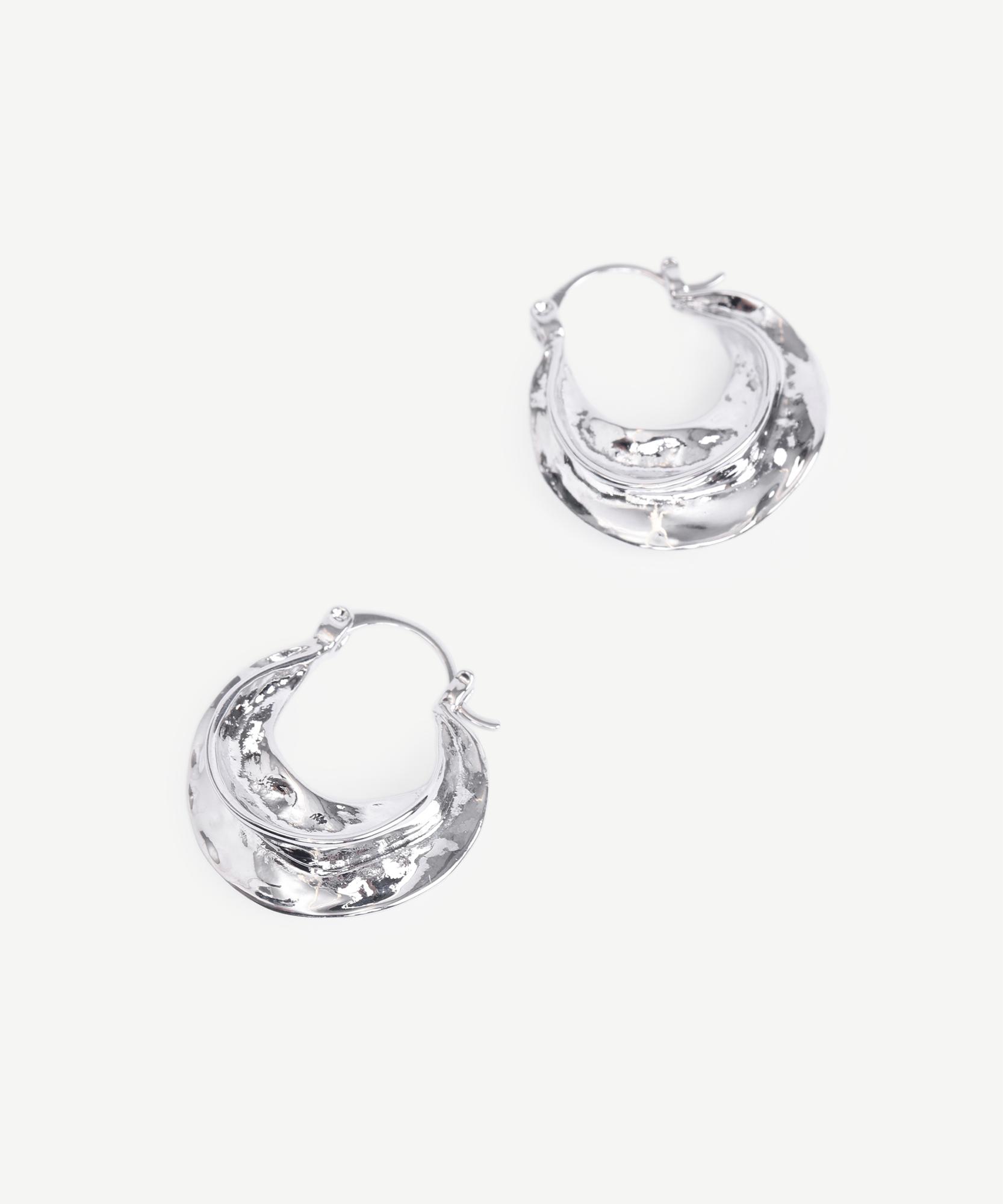 YARGICI Asimetrik Formlu Gümüş Küpe