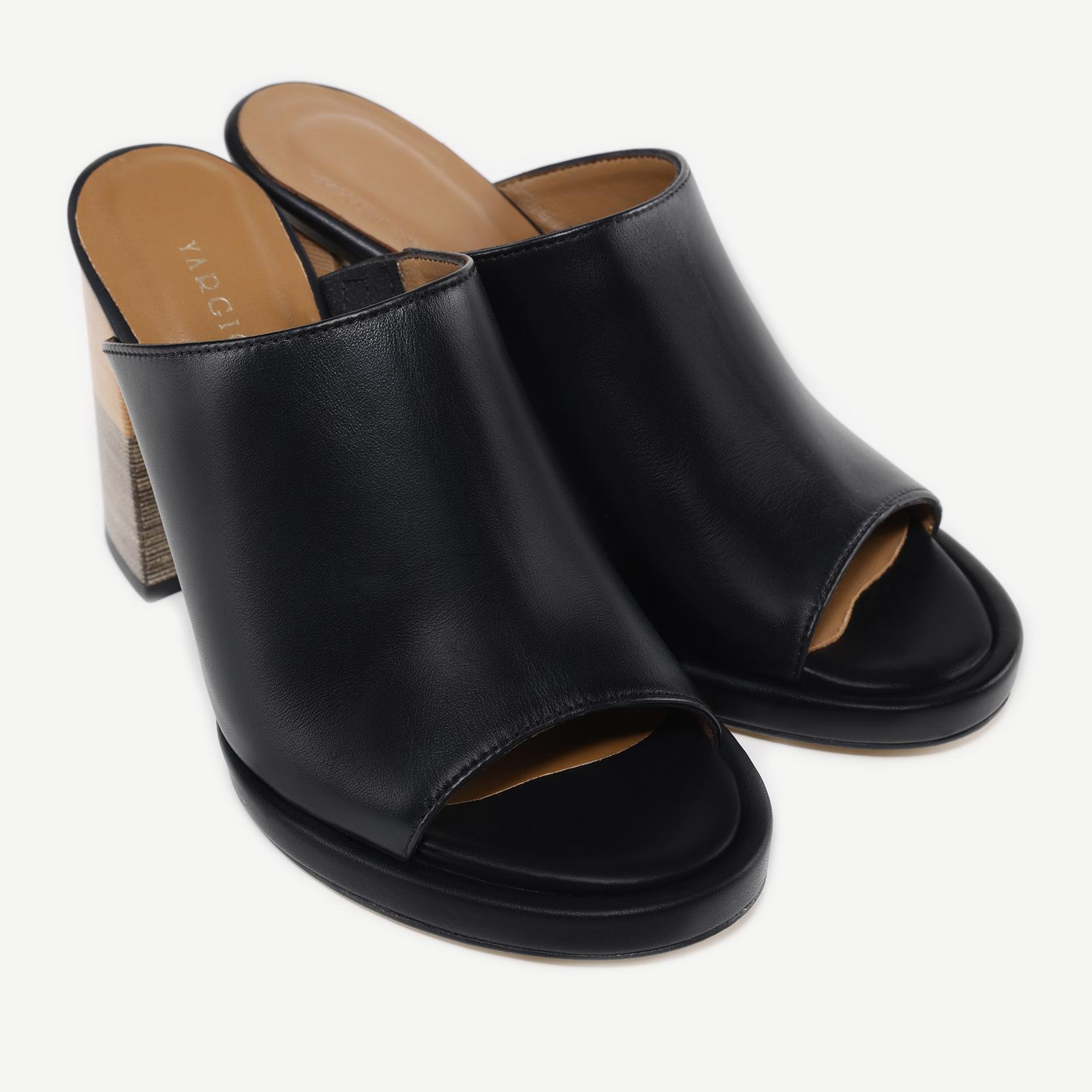 YARGICI Topuk Detaylı Deri Terlik