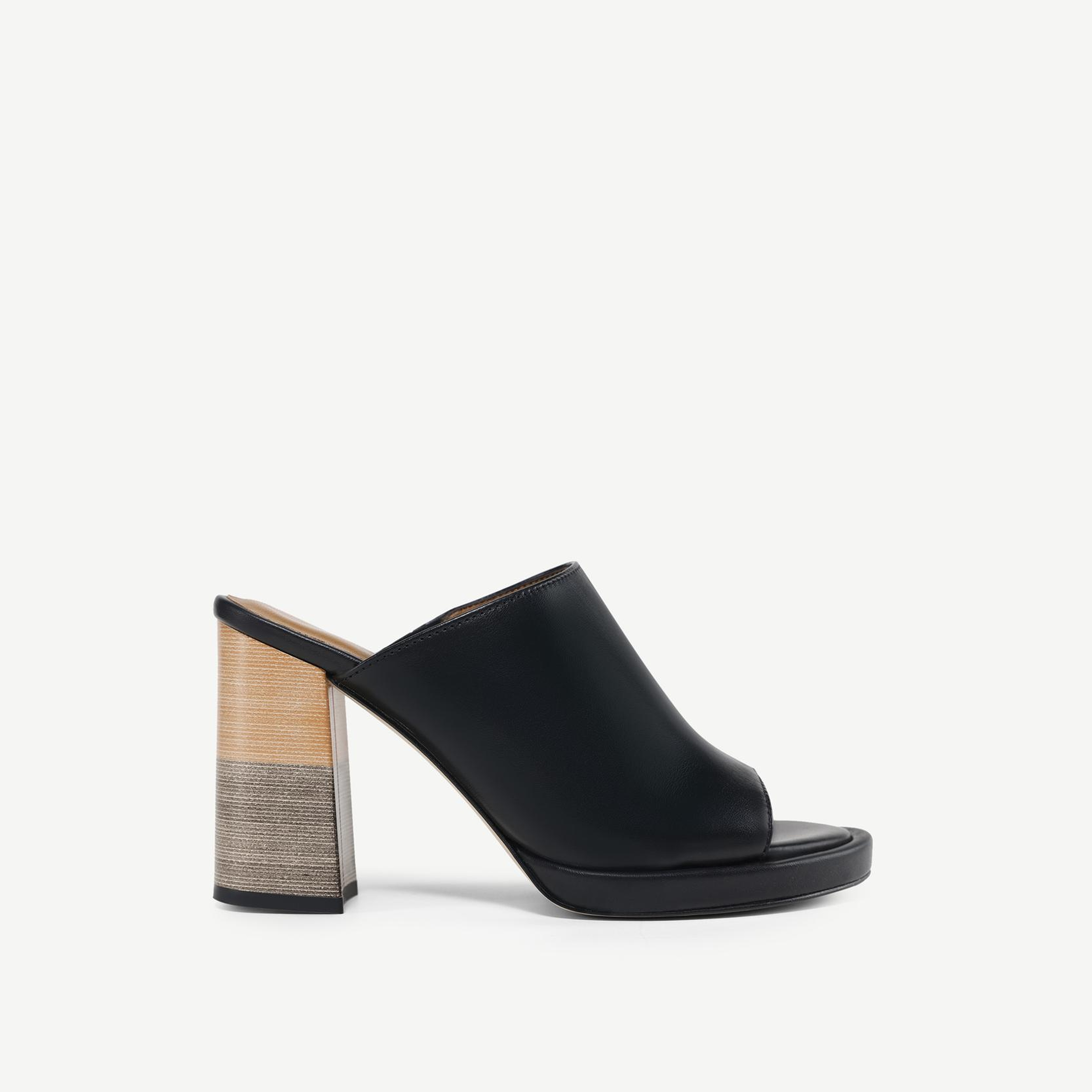 YARGICI Topuk Detaylı Deri Terlik