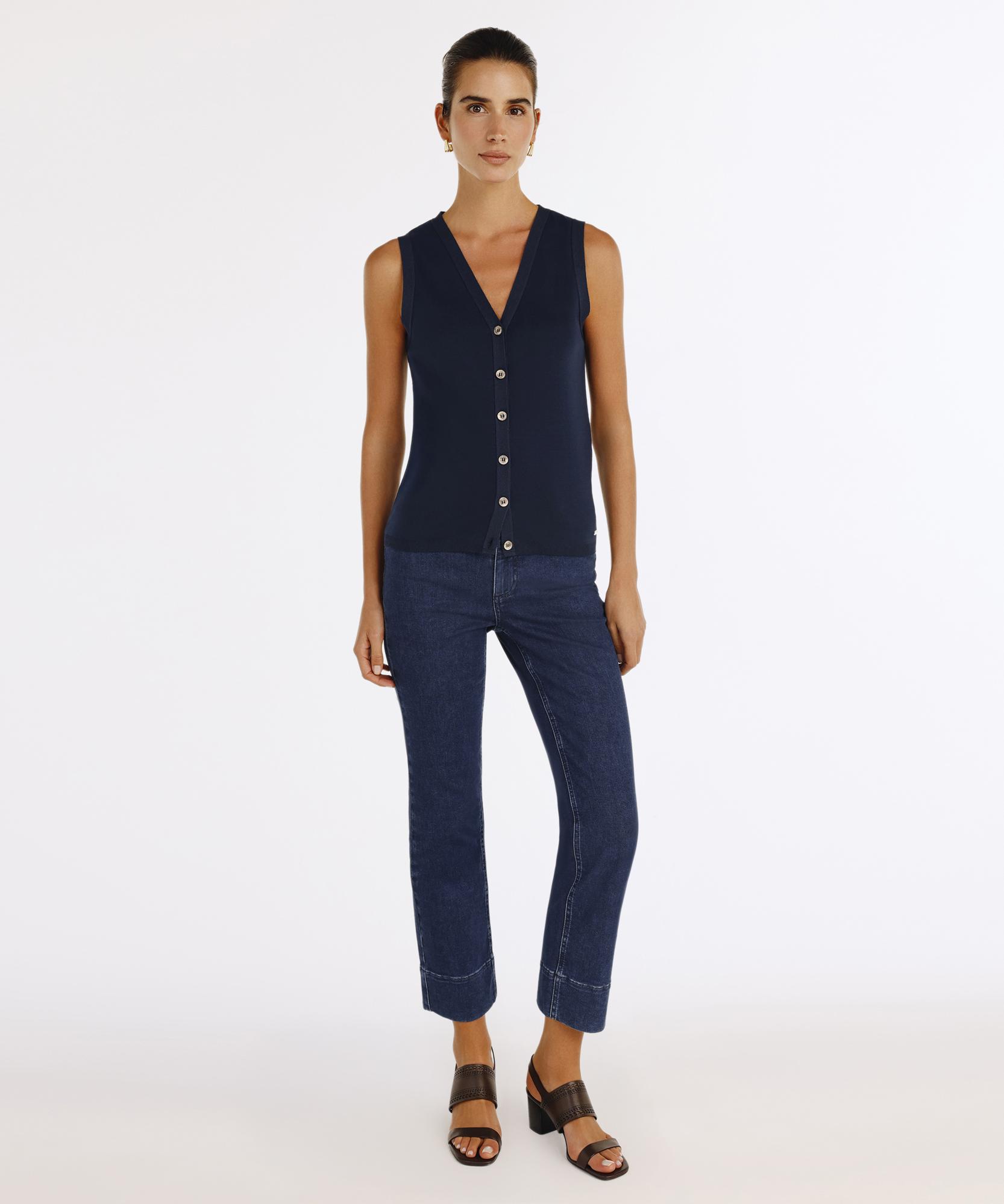 YARGICI V Yaka Önden Düğmeli Hırka