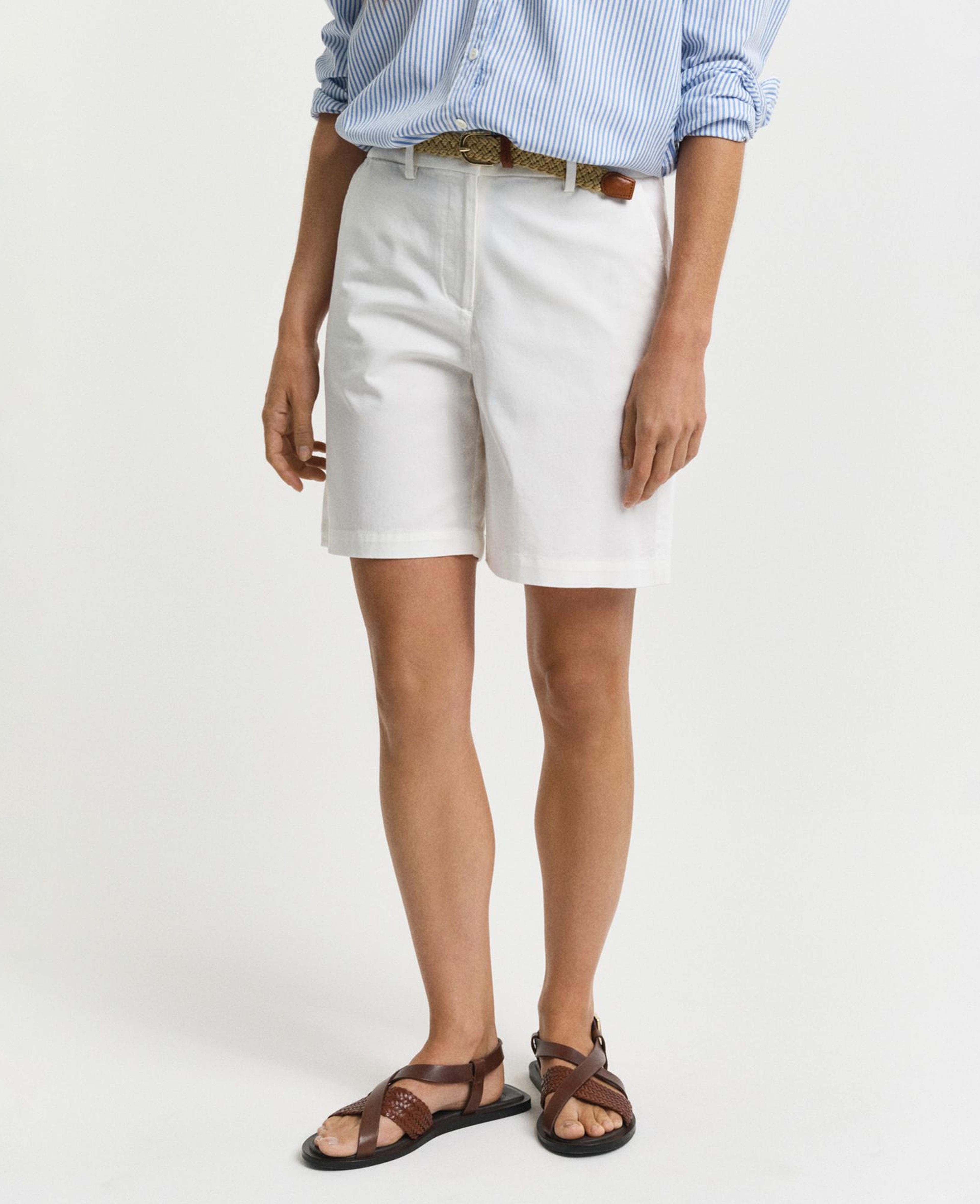 GANT Kadın Beyaz Regular Fit Şort