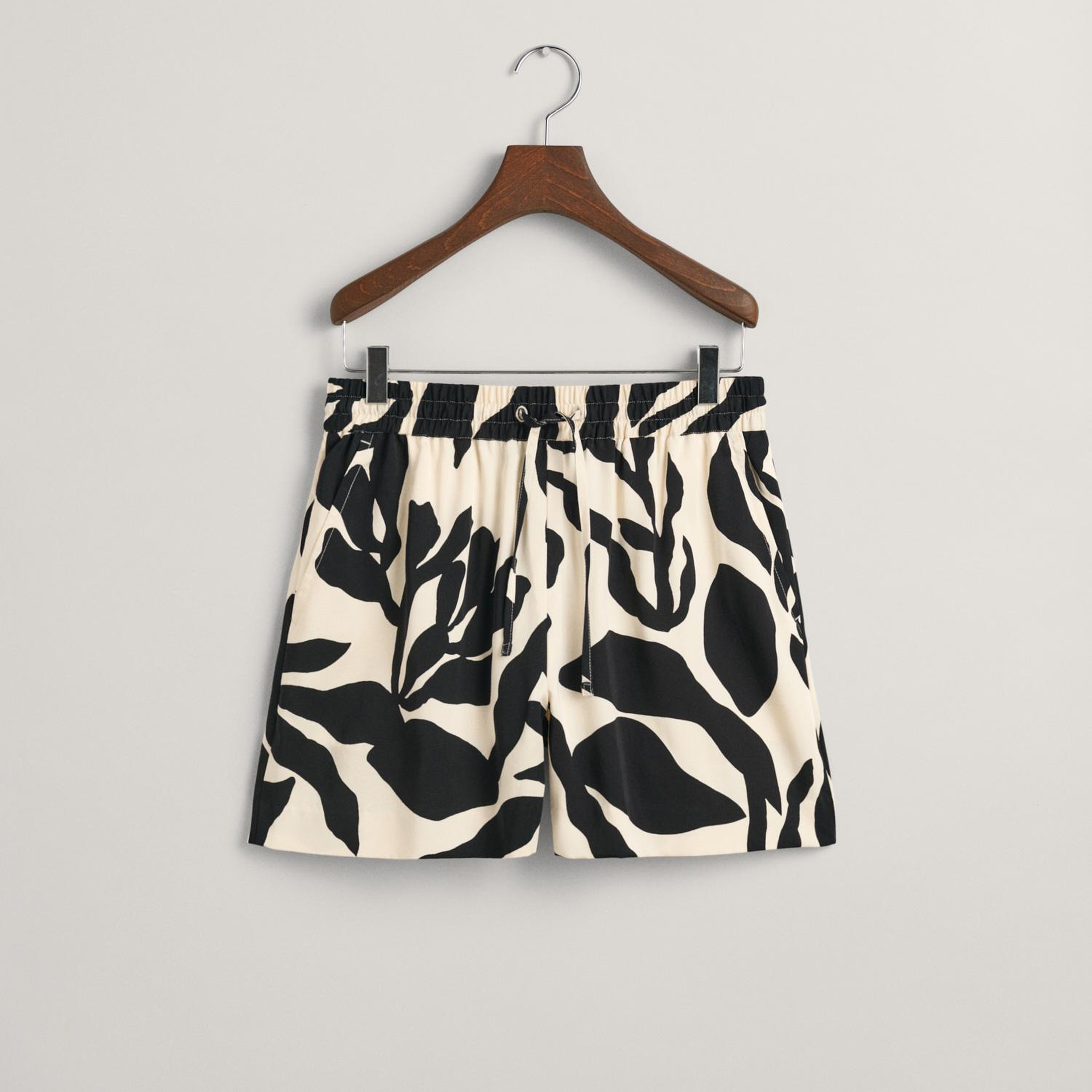 GANT Kadın Krem Relaxed Fit Desenli Şort