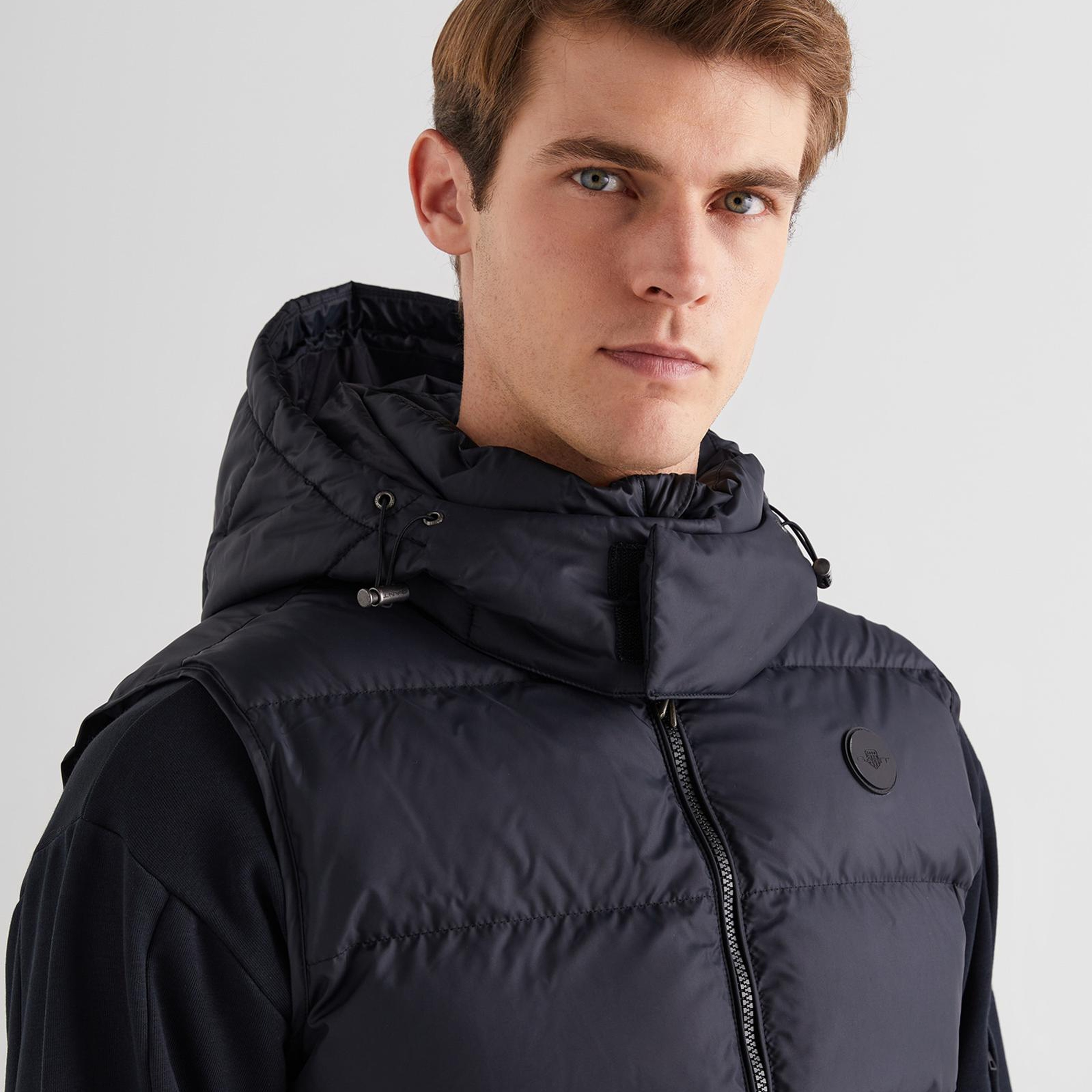 GANT Erkek Siyah Regular Fit Kapüşonlu Yelek