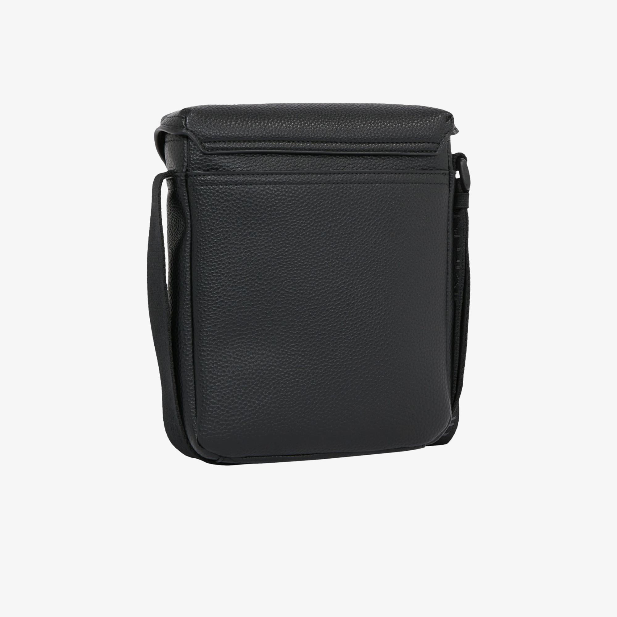 Calvin Klein Jeans Ultralıght Erkek Siyah Çapraz Çanta