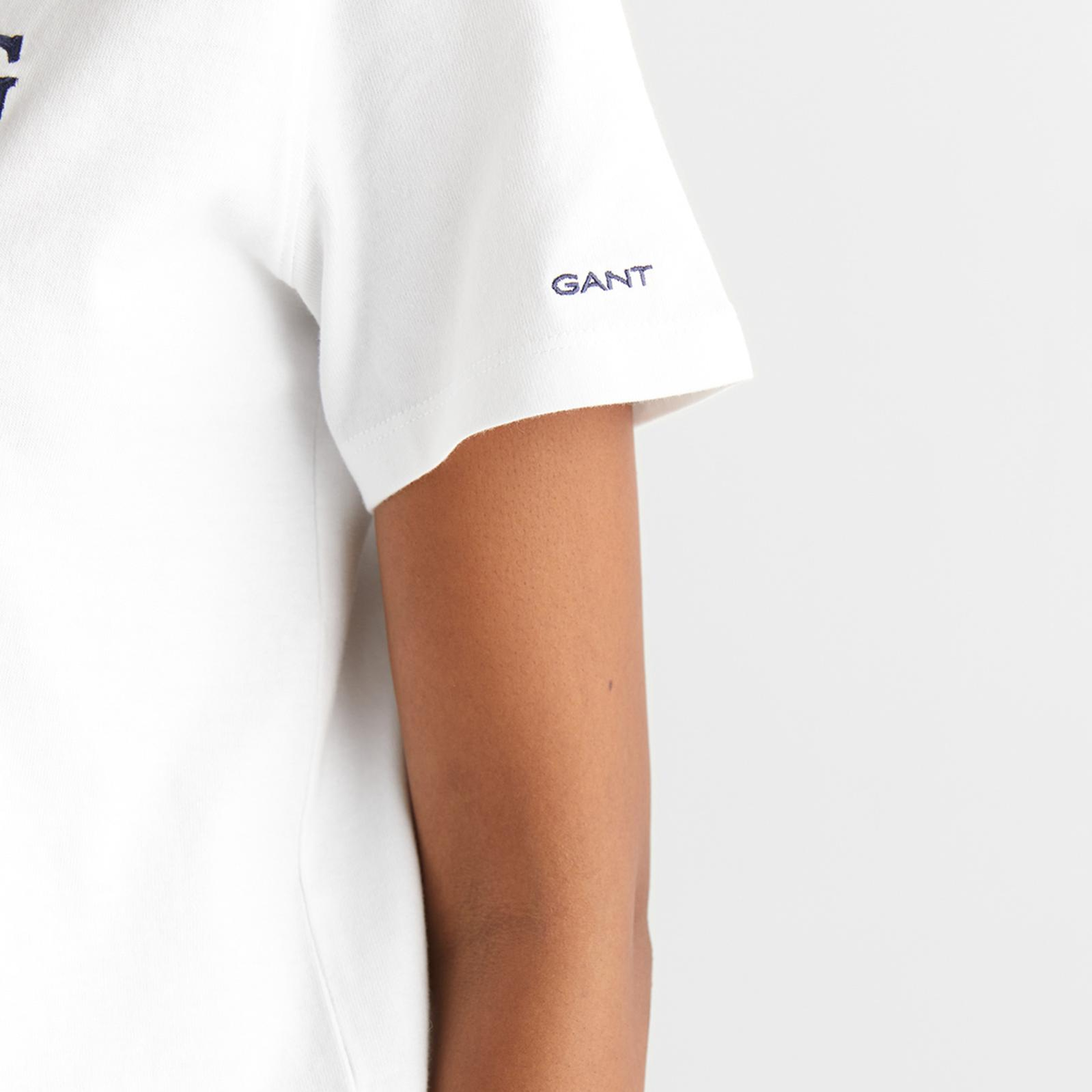 GANT Kadın Beyaz Regular Fit Bisiklet Yaka T-Shirt