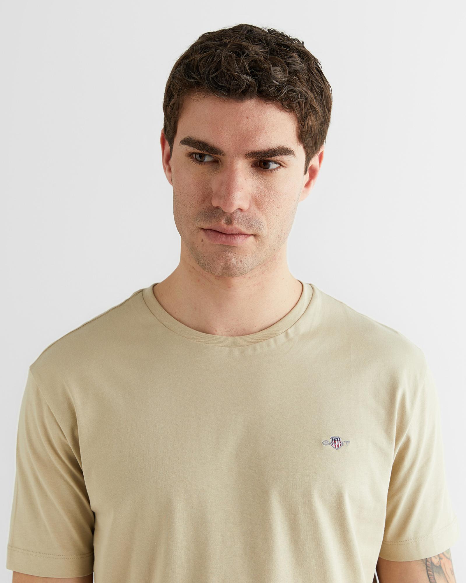 GANT Erkek Bej Bisiklet Yaka Regular Fit Logolu T-Shirt