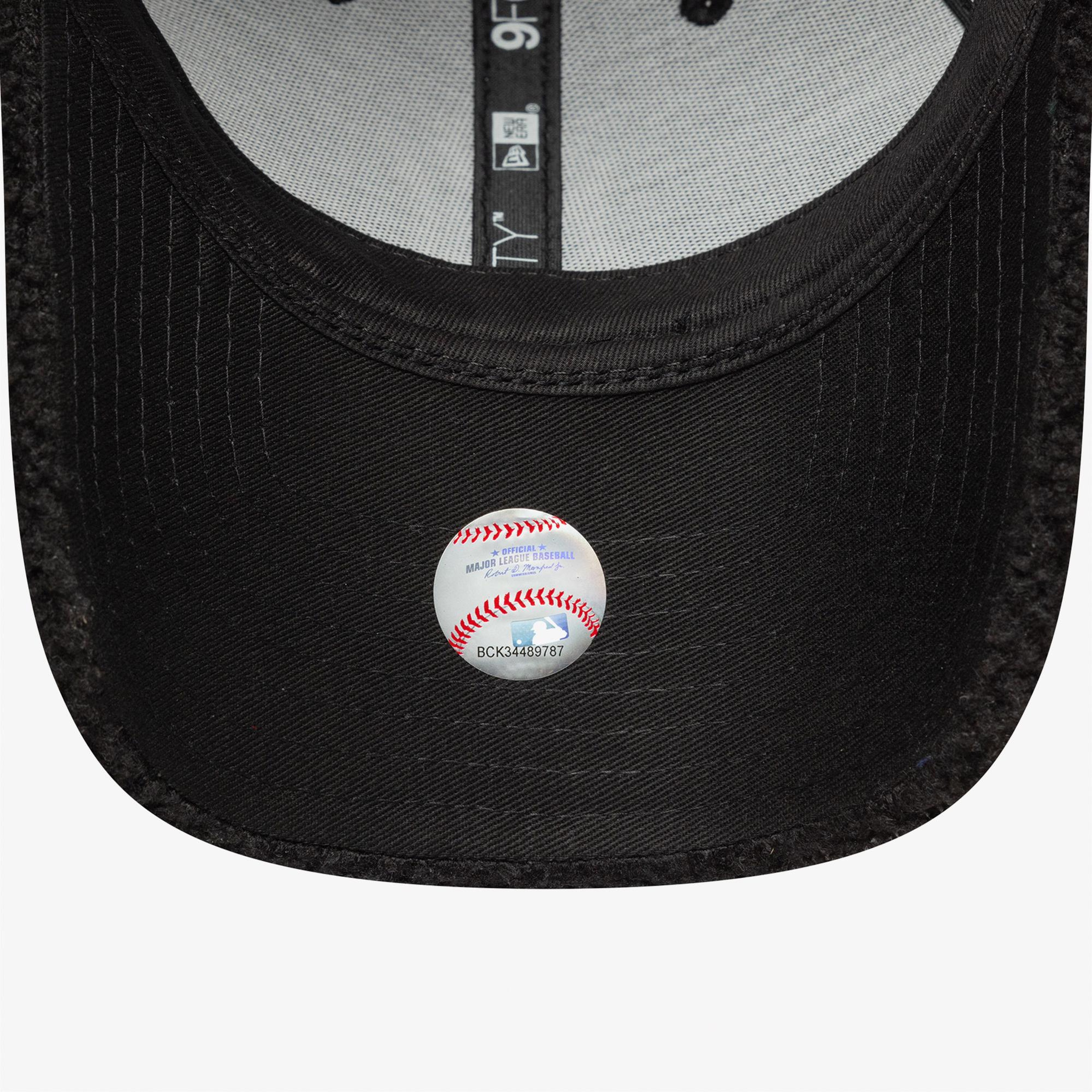 New Era New York Yankees MLB Winter Borg Unisex Siyah Şapka