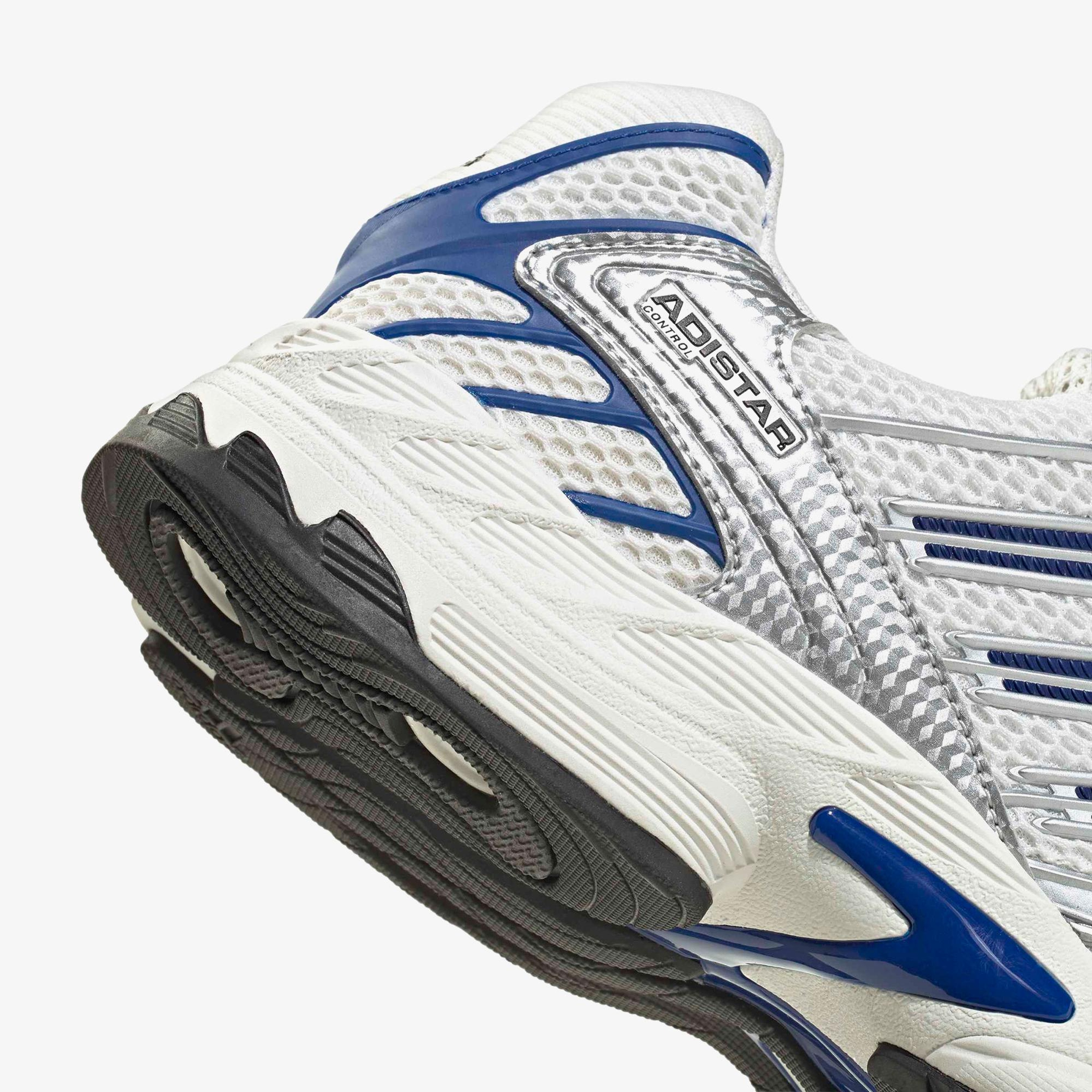 adidas Adistar Control 3 Unisex Beyaz Spor Ayakkabı