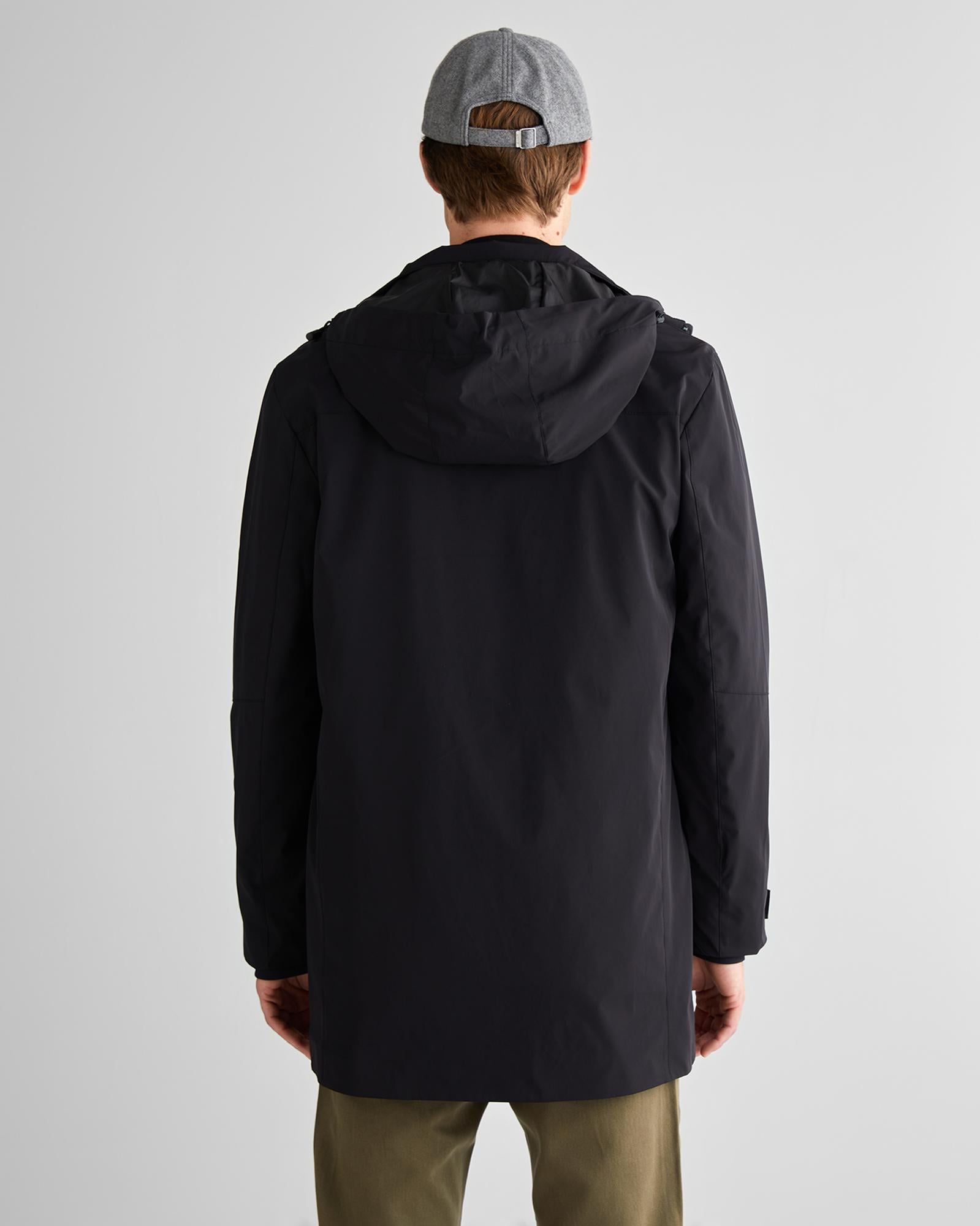 GANT Erkek Siyah Standart Fit Kapüşonlu Mont