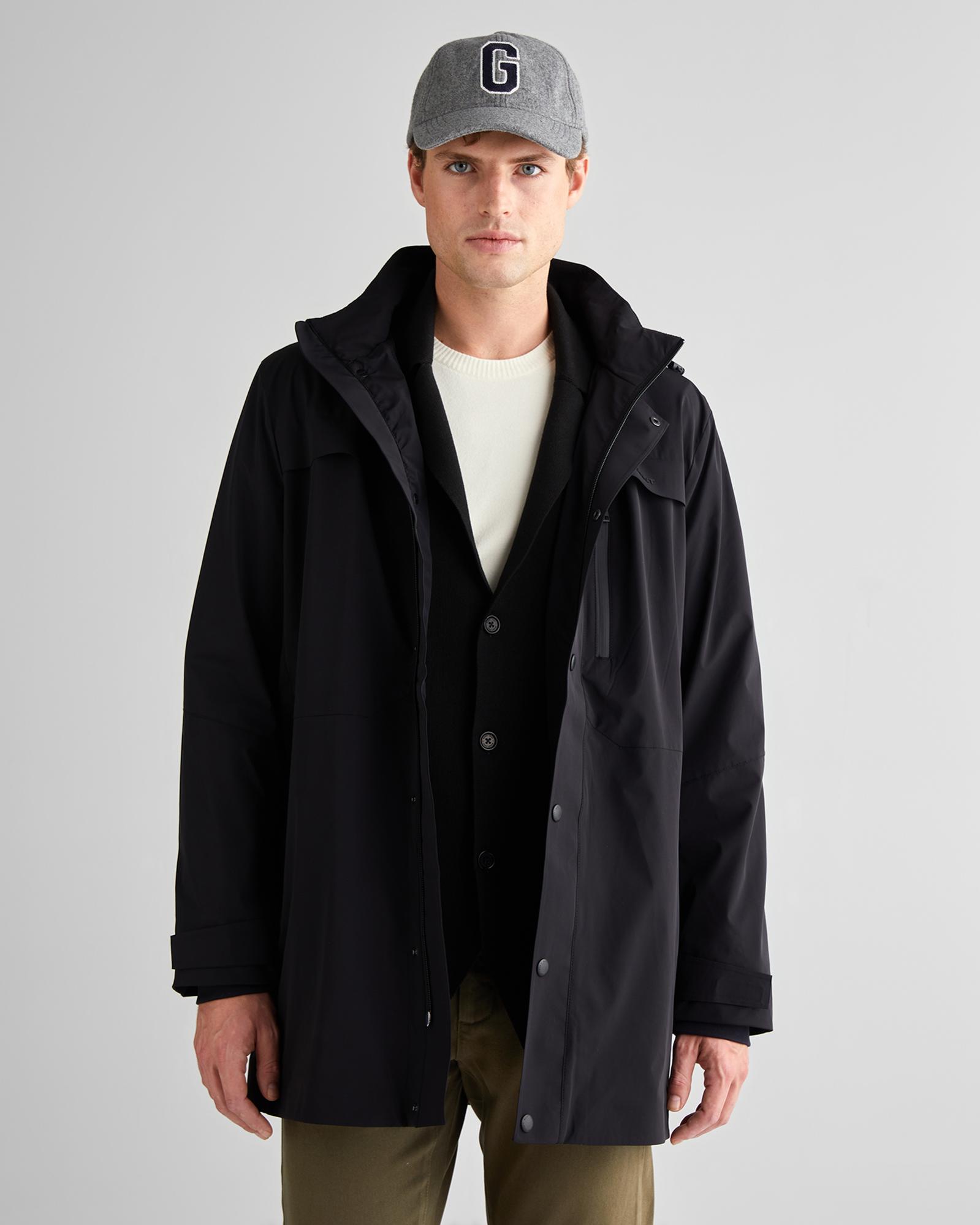 GANT Erkek Siyah Standart Fit Kapüşonlu Mont