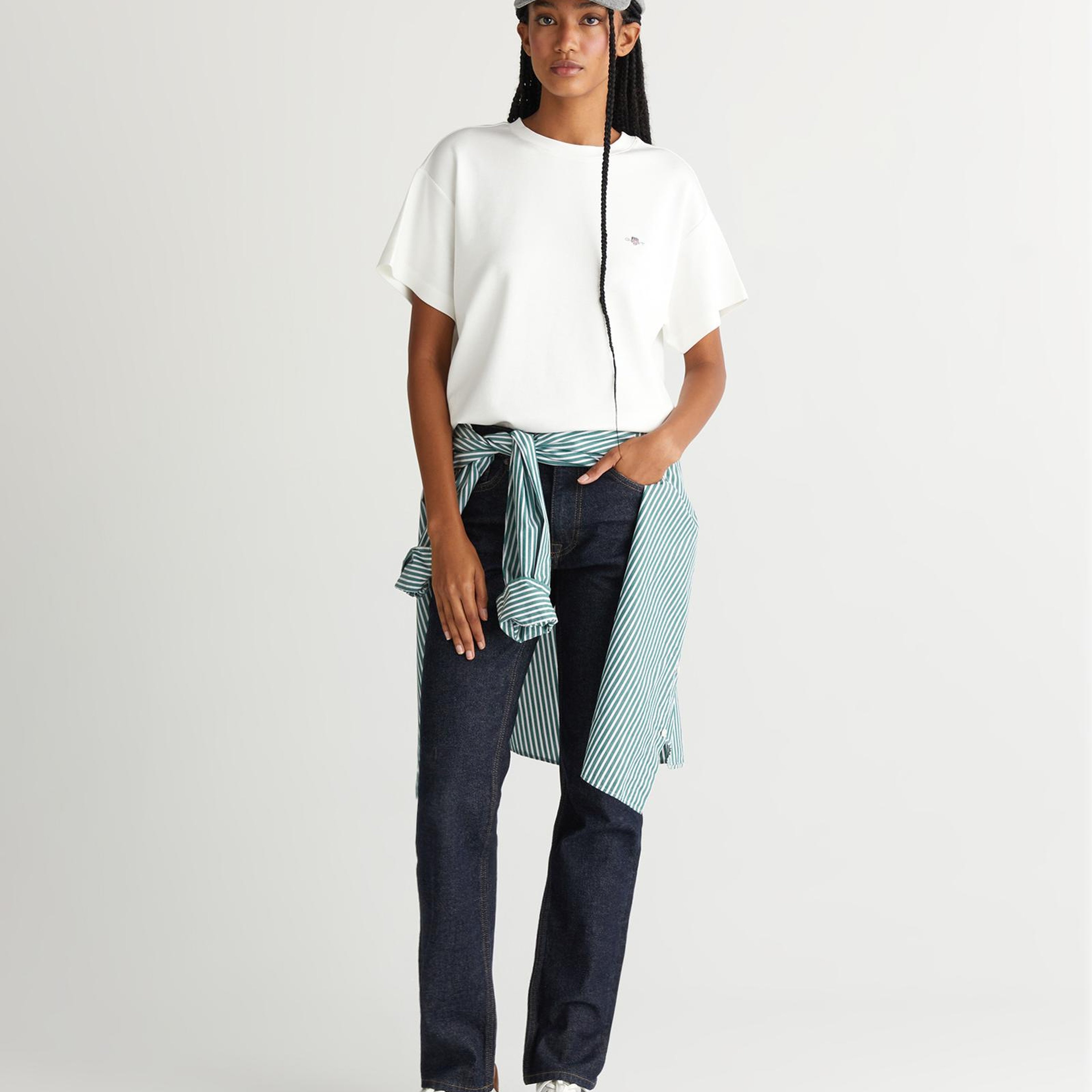 GANT Kadın Beyaz Regular Fit Bisiklet Yaka T-Shirt