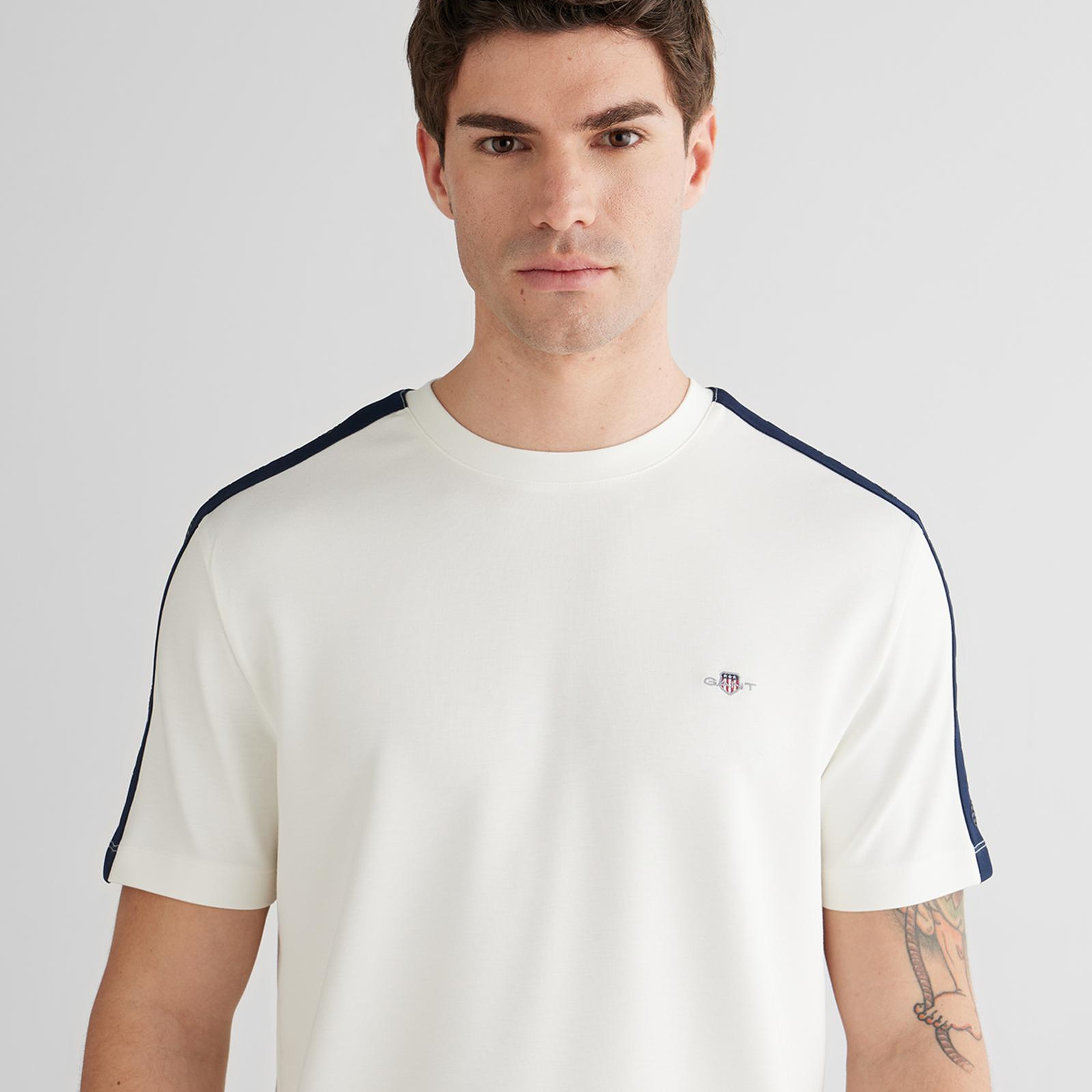 GANT Erkek Beyaz Regular Fit T-Shirt