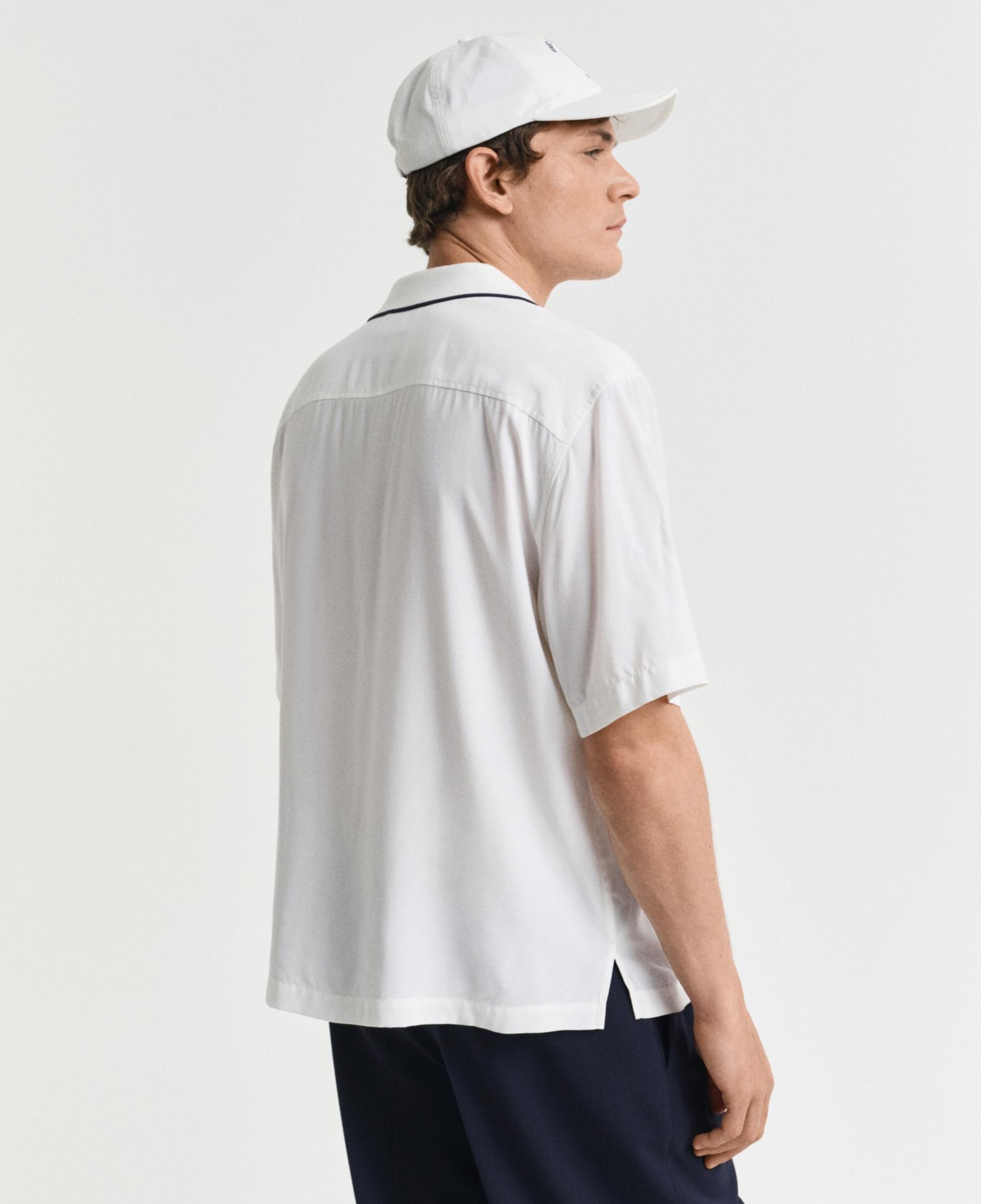 GANT Erkek Krem Relaxed Fit Klasik Yaka Logolu Gömlek