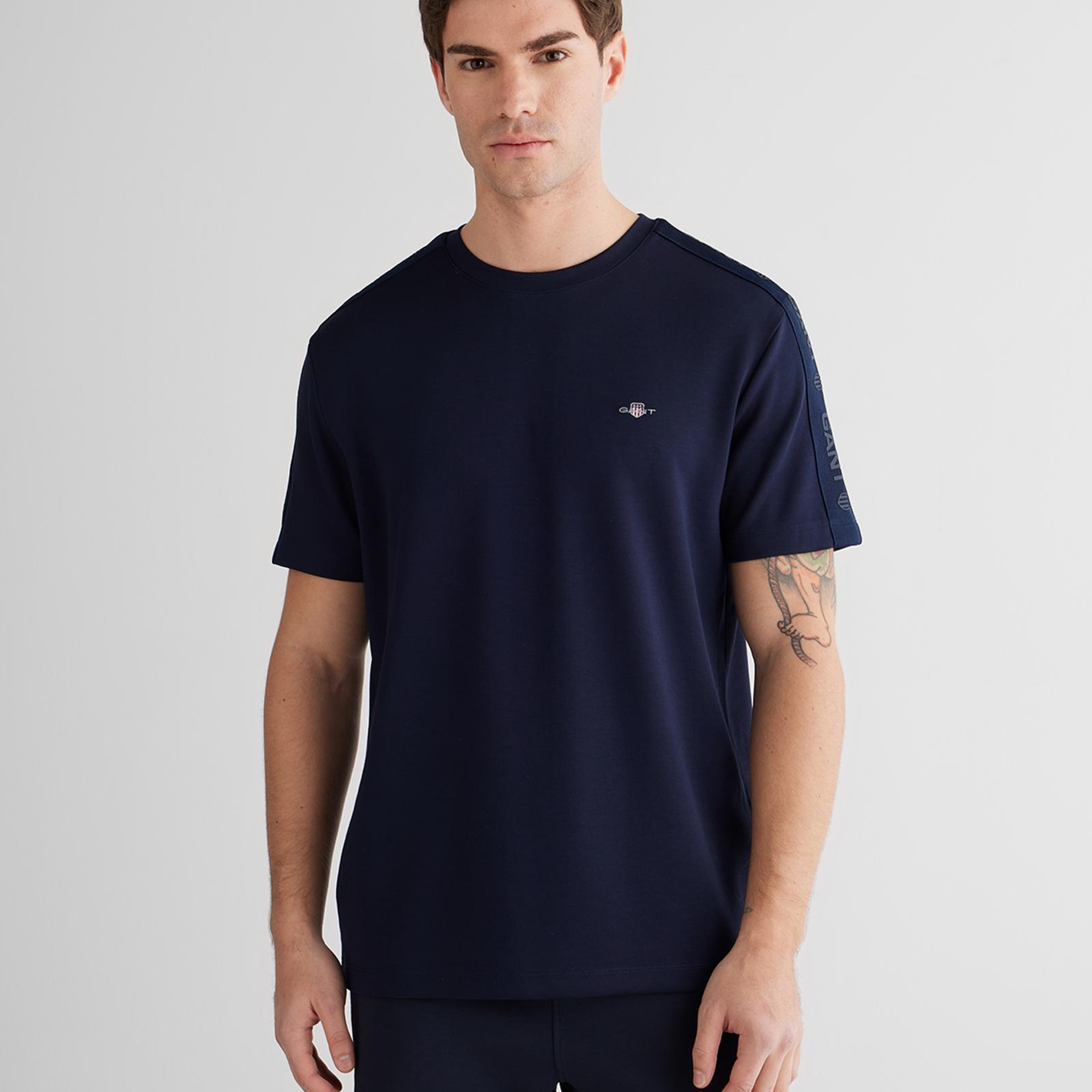 GANT Erkek Lacivert Regular Fit T-Shirt