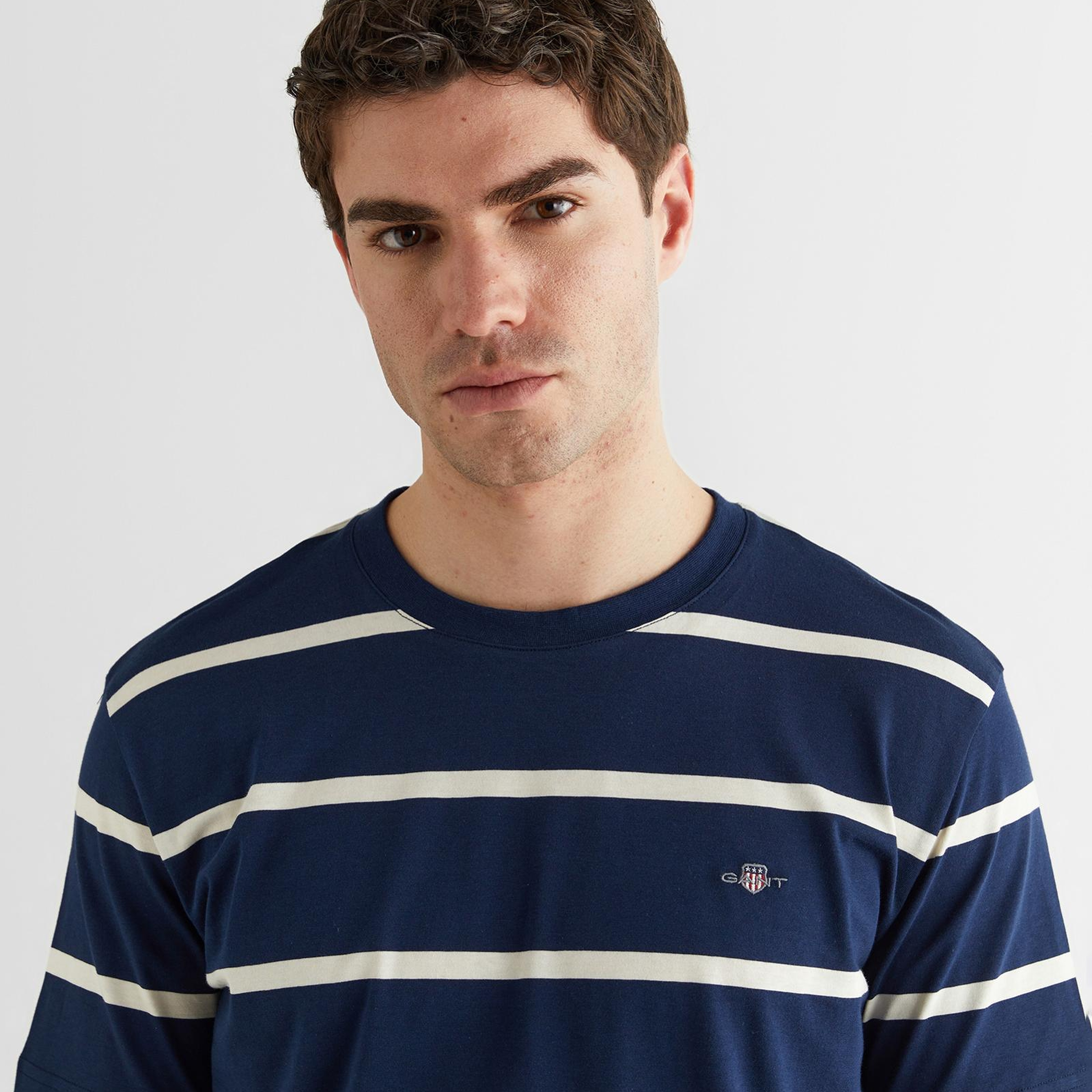 GANT Erkek Lacivert Renk Bloklu Kısa Kollu Logolu T-Shirt