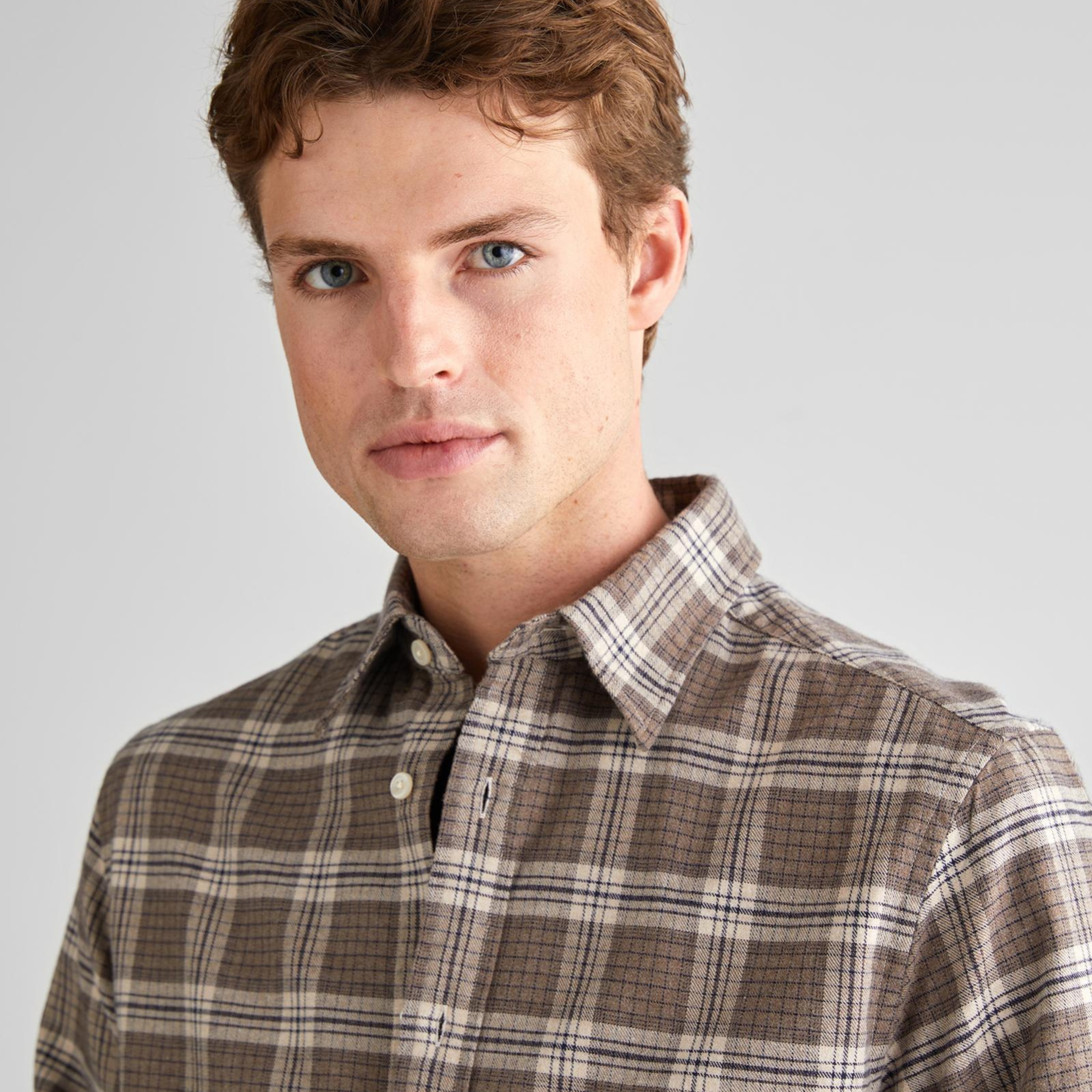 GANT Erkek Beyaz Regular Fit Bisiklet Yaka Gömlek