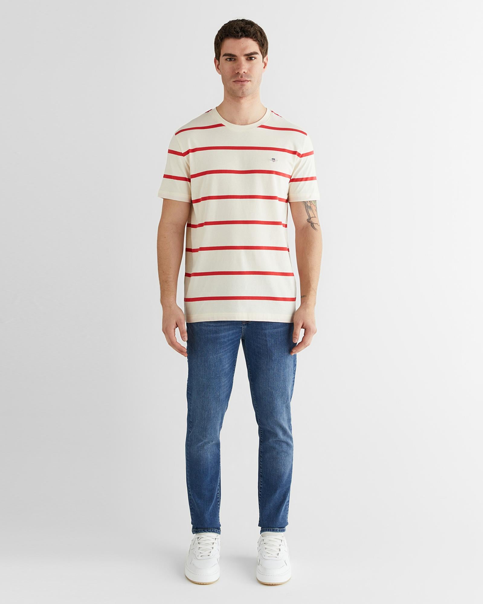 GANT Erkek Krem Renk Bloklu Kısa Kollu Logolu T-Shirt