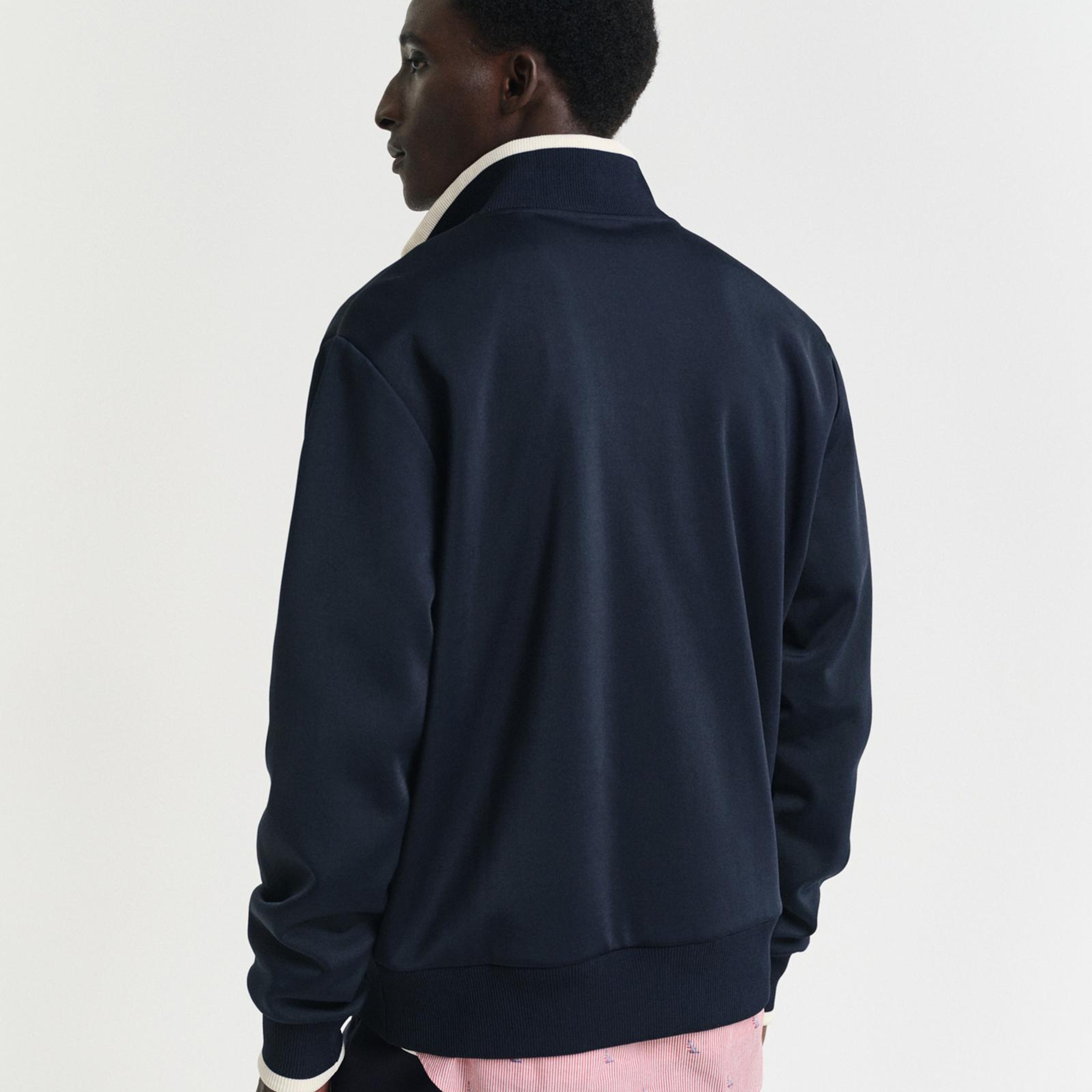 GANT Erkek Lacivert Regular Fit Dik Yaka Logolu Sweatshirt