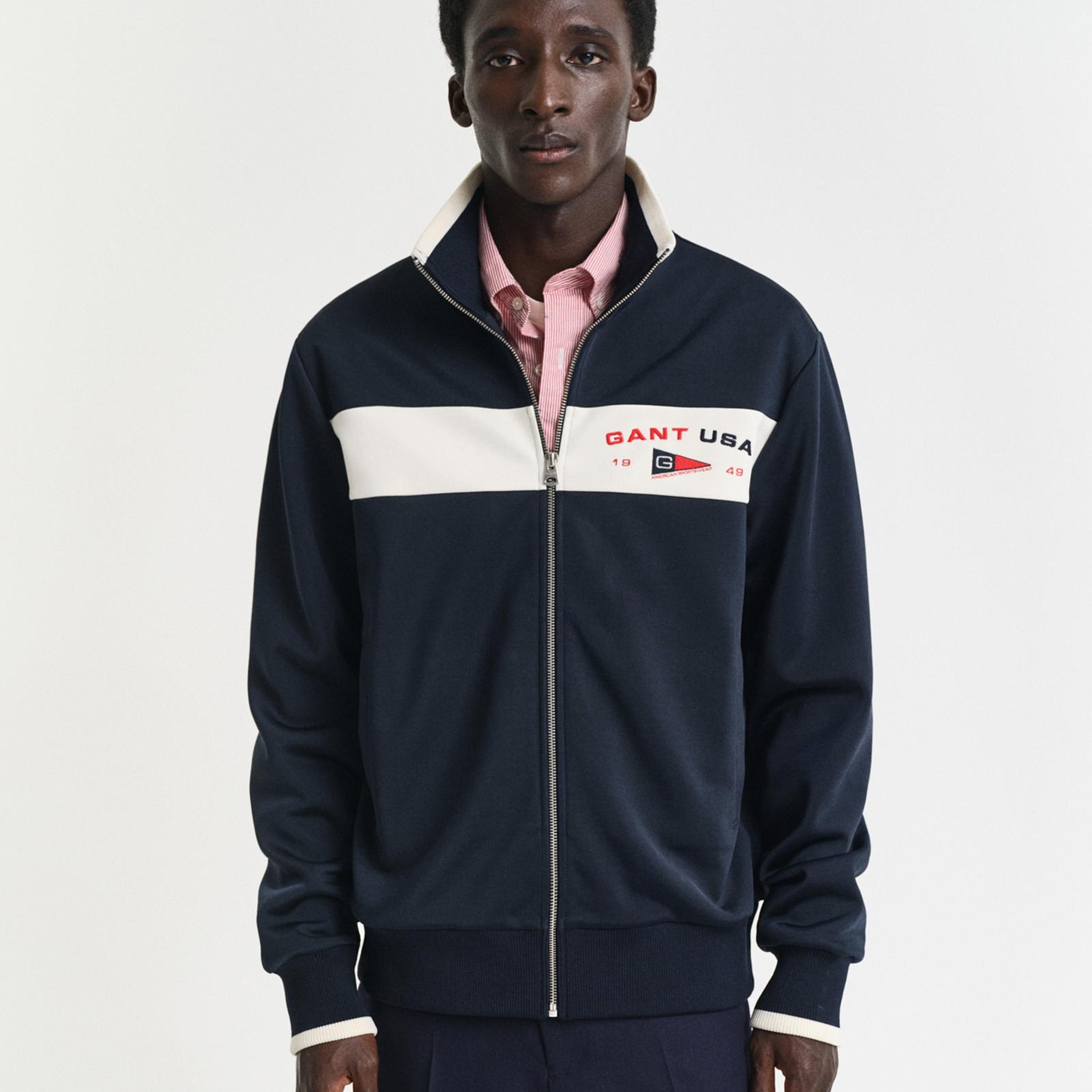GANT Erkek Lacivert Regular Fit Dik Yaka Logolu Sweatshirt