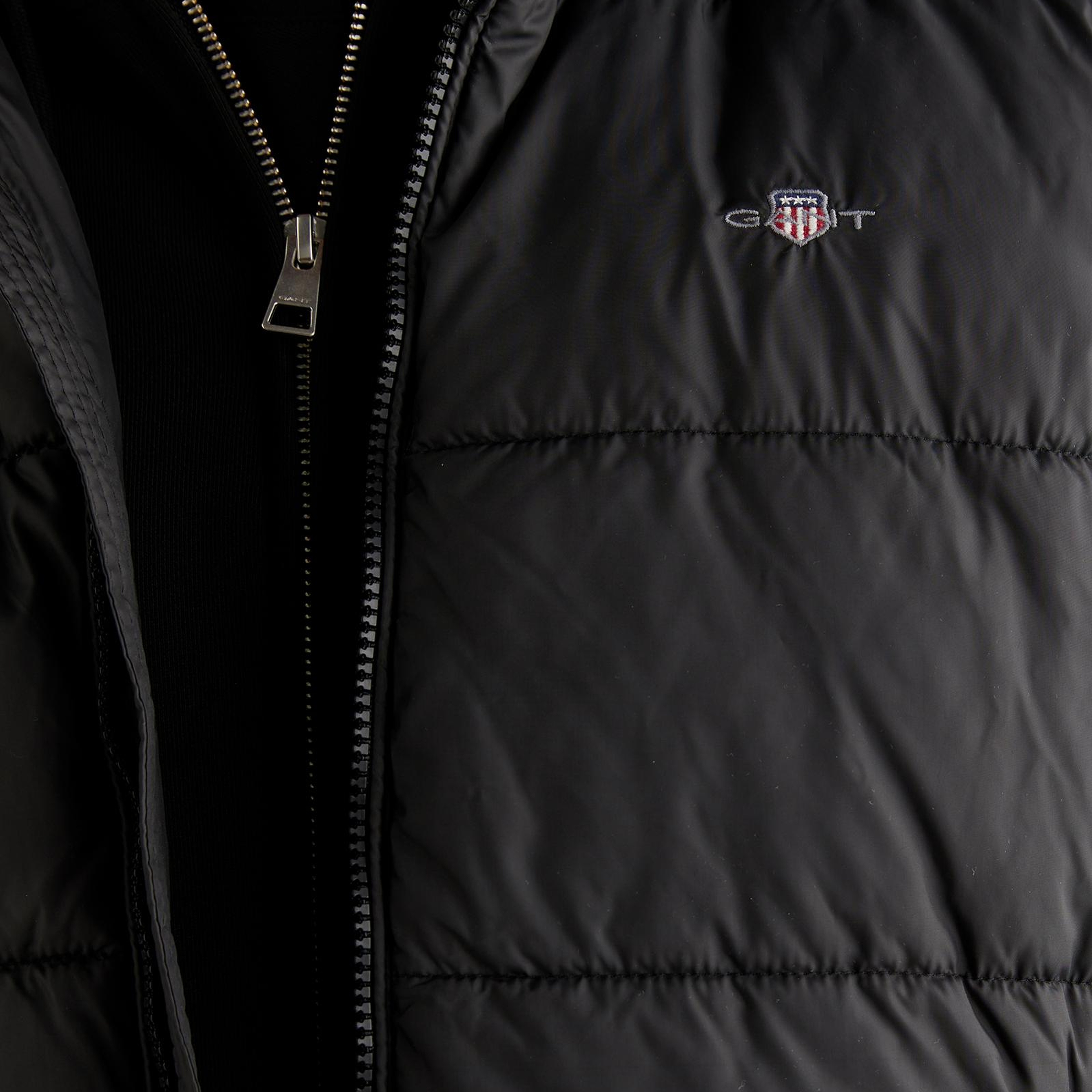 GANT Erkek Siyah Regular Fit Fermuarlı Yelek