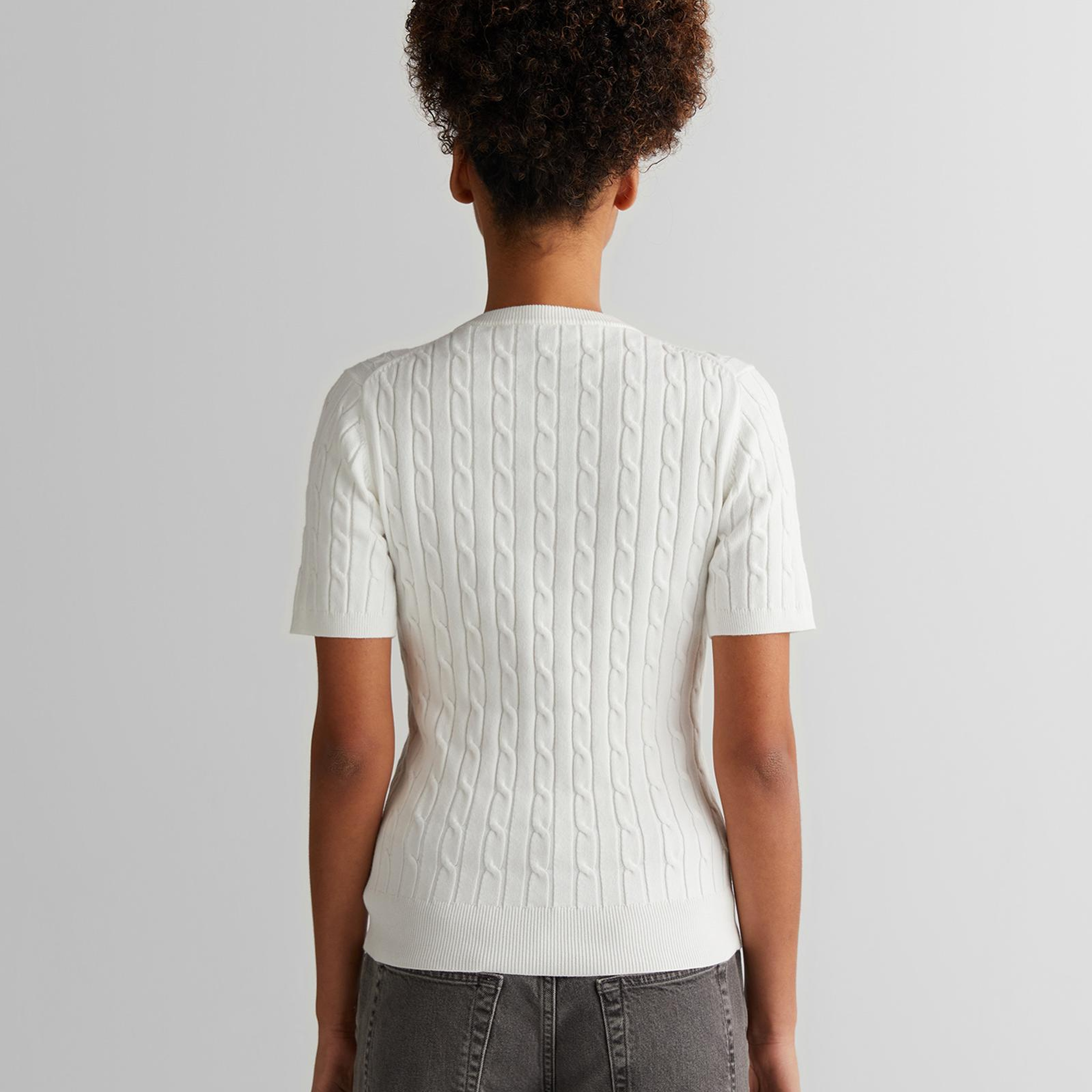GANT Kadın Beyaz Slim Fit Bisiklet Yaka Kısa Kollu Kazak
