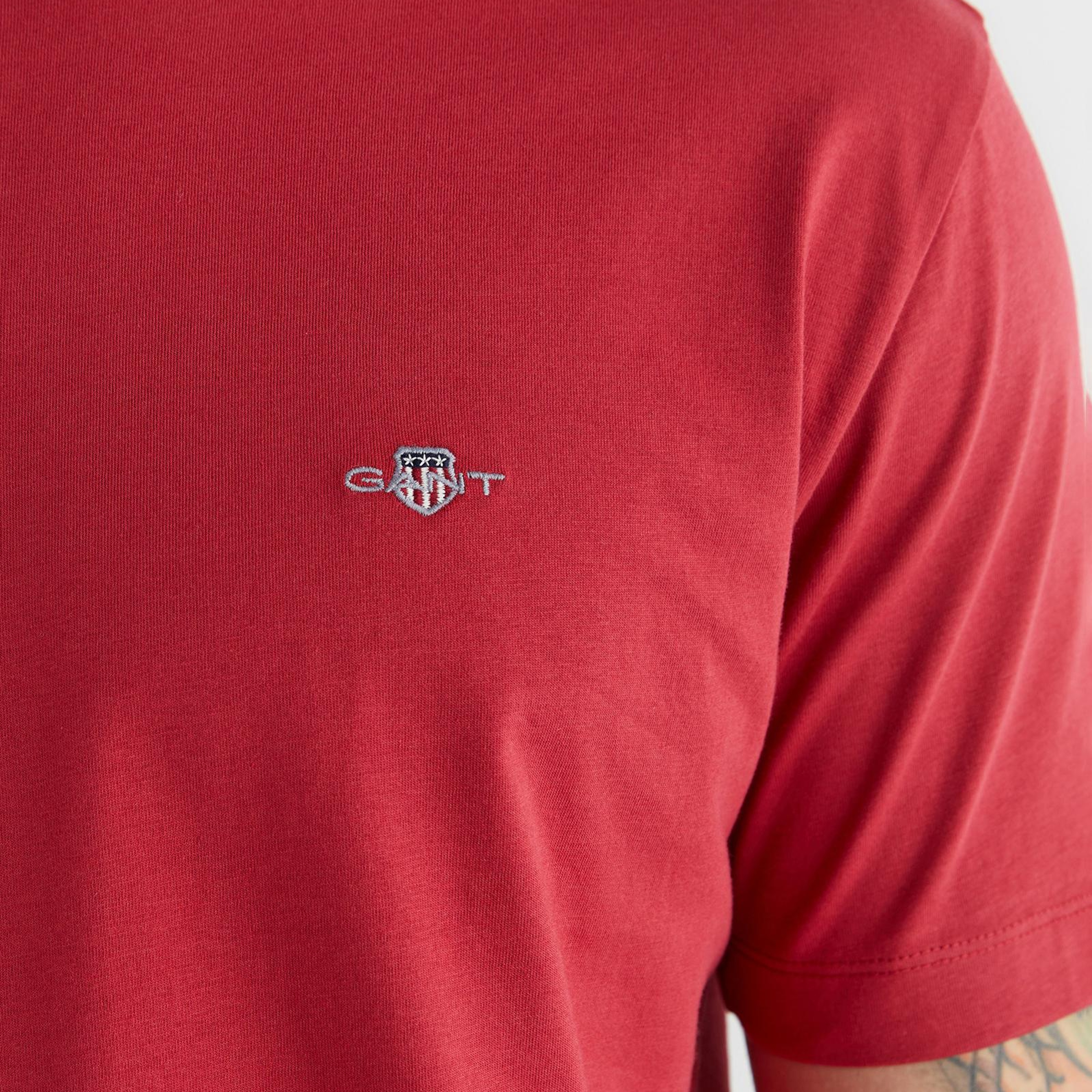 GANT Erkek Kırmızı Bisiklet Yaka Regular Fit Logolu T-Shirt