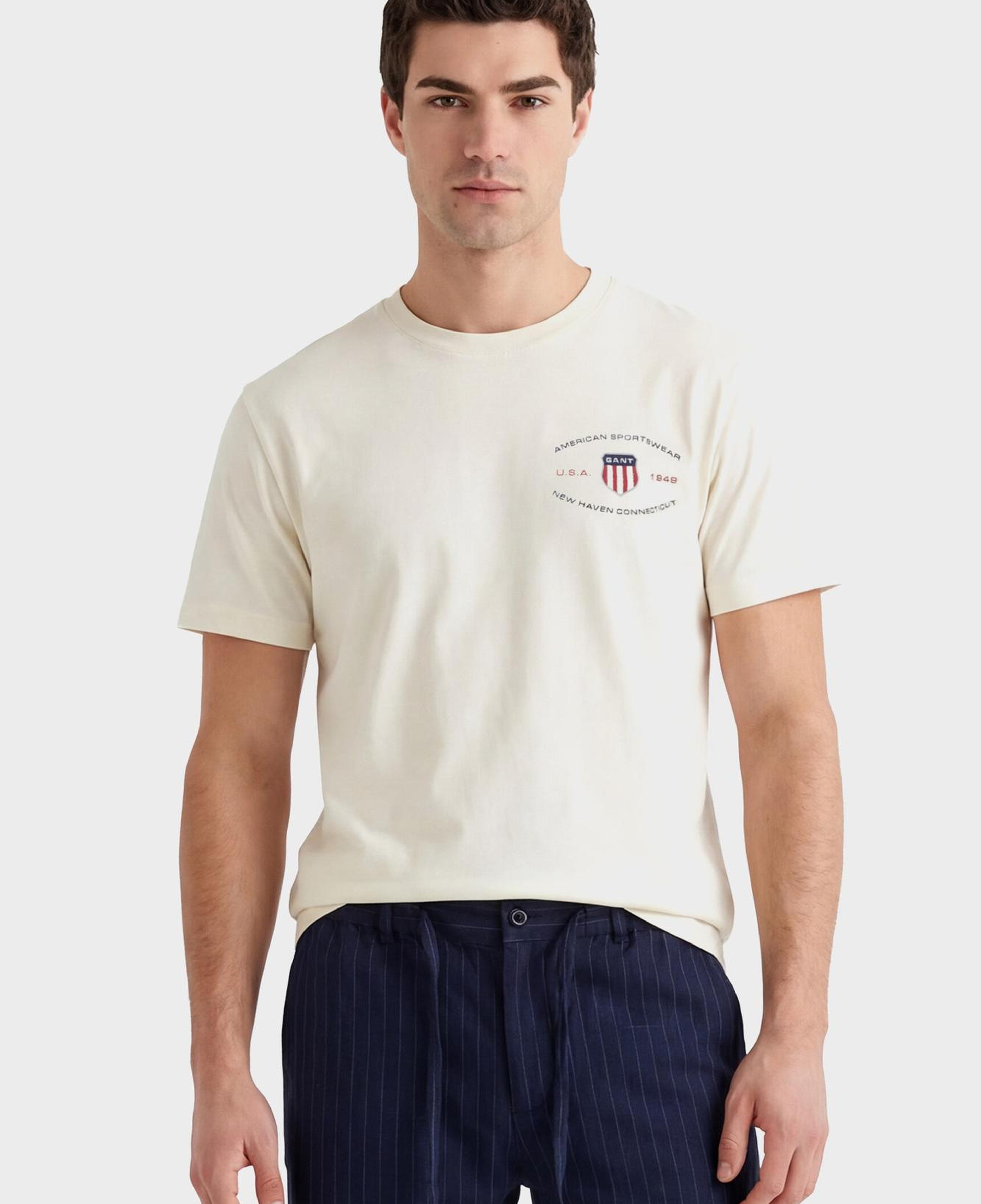 GANT Erkek Krem Bisiklet Yaka Regular Fit Logolu T-Shirt
