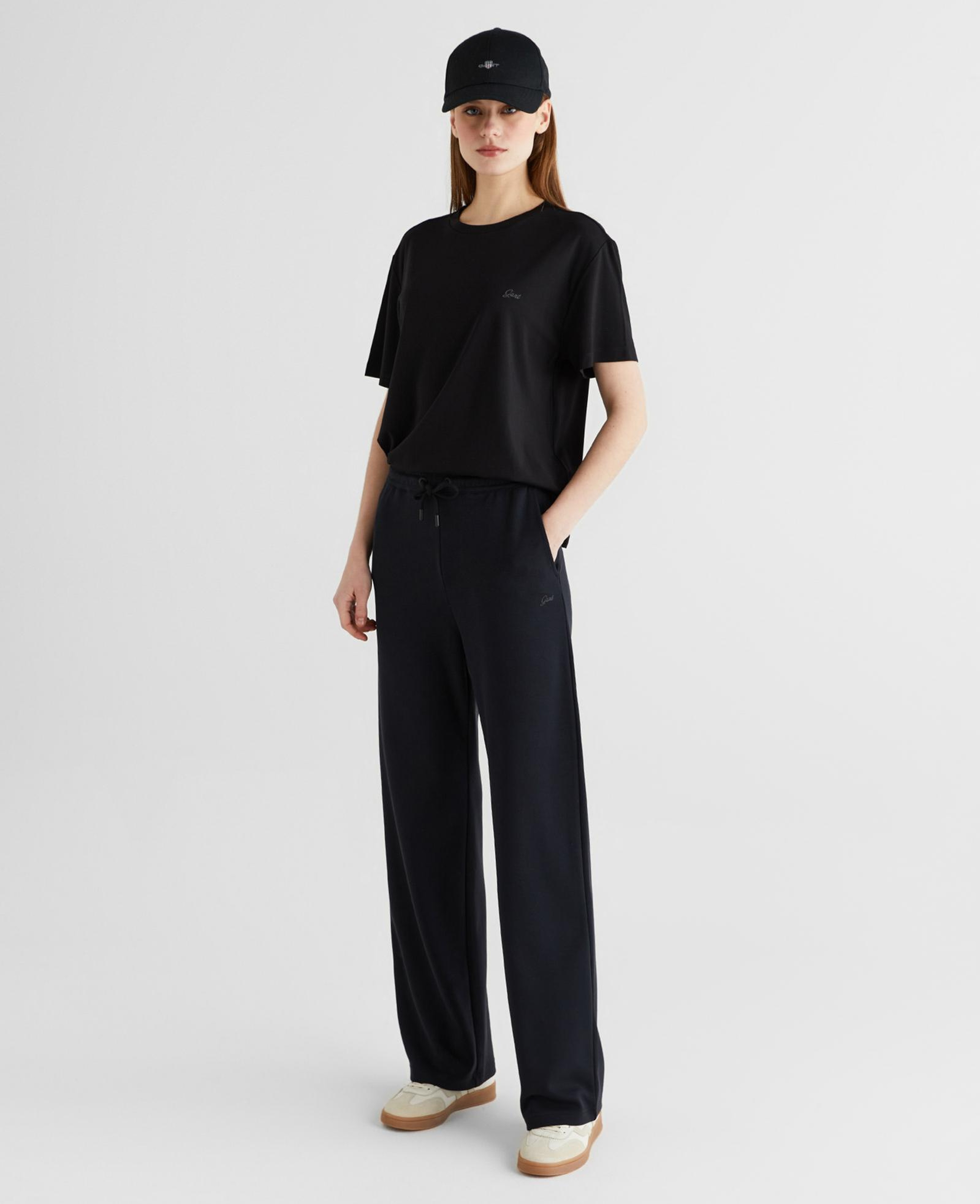 GANT Kadın Siyah Bisiklet Yaka Regular Fit T-Shirt
