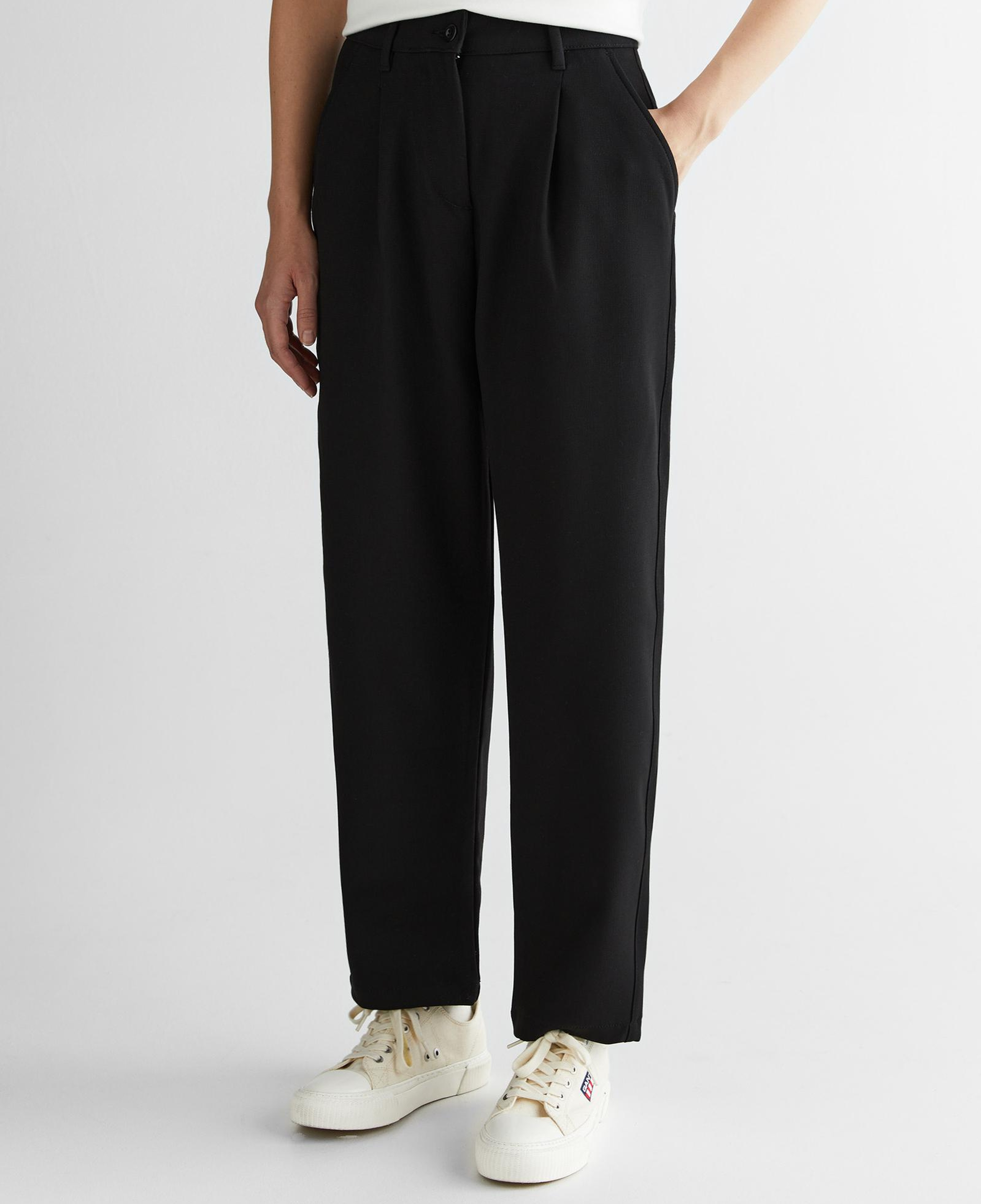 GANT Kadın Siyah Carrot Fit Pantolon