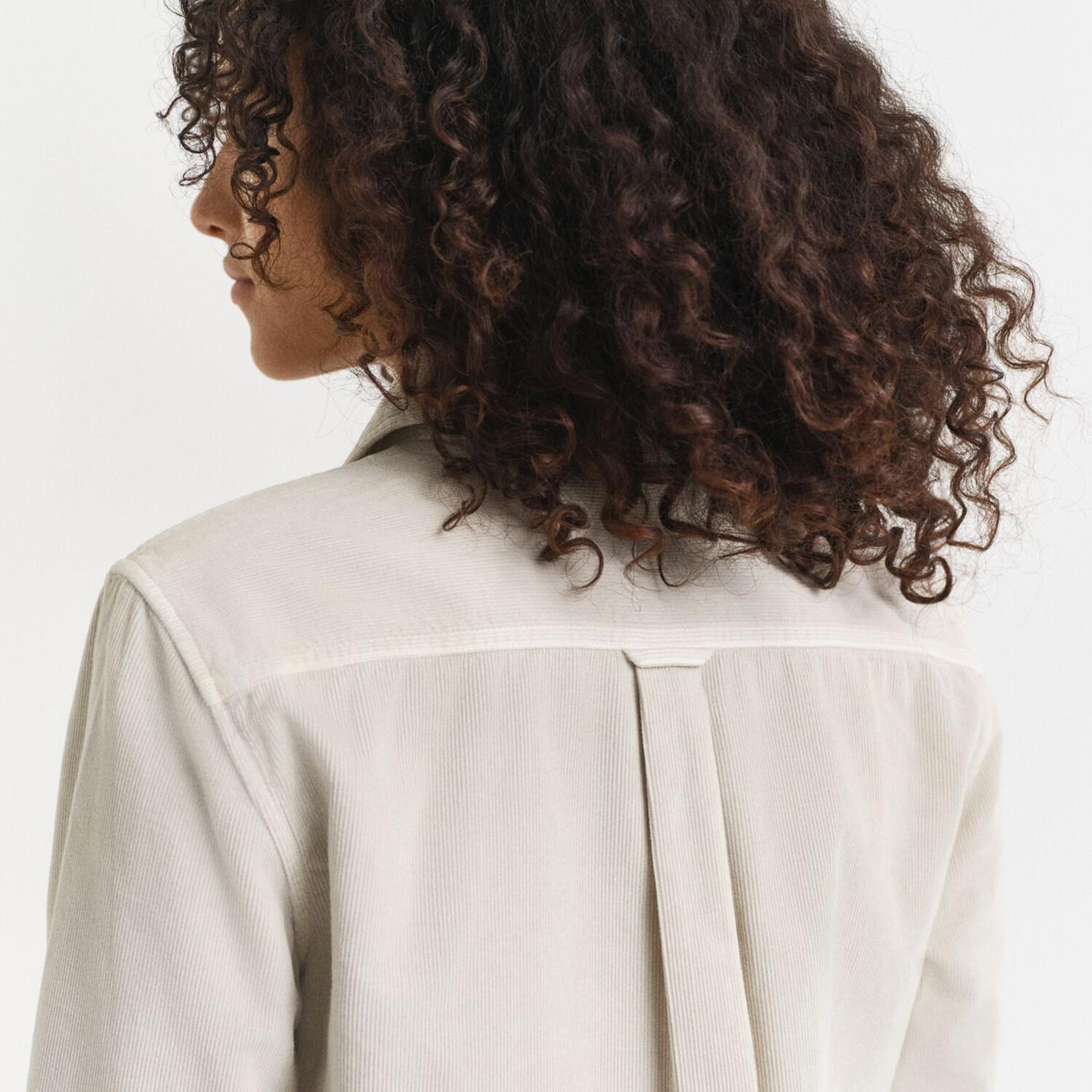 GANT Kadın Bej Regular Fit Bisiklet Yaka Gömlek