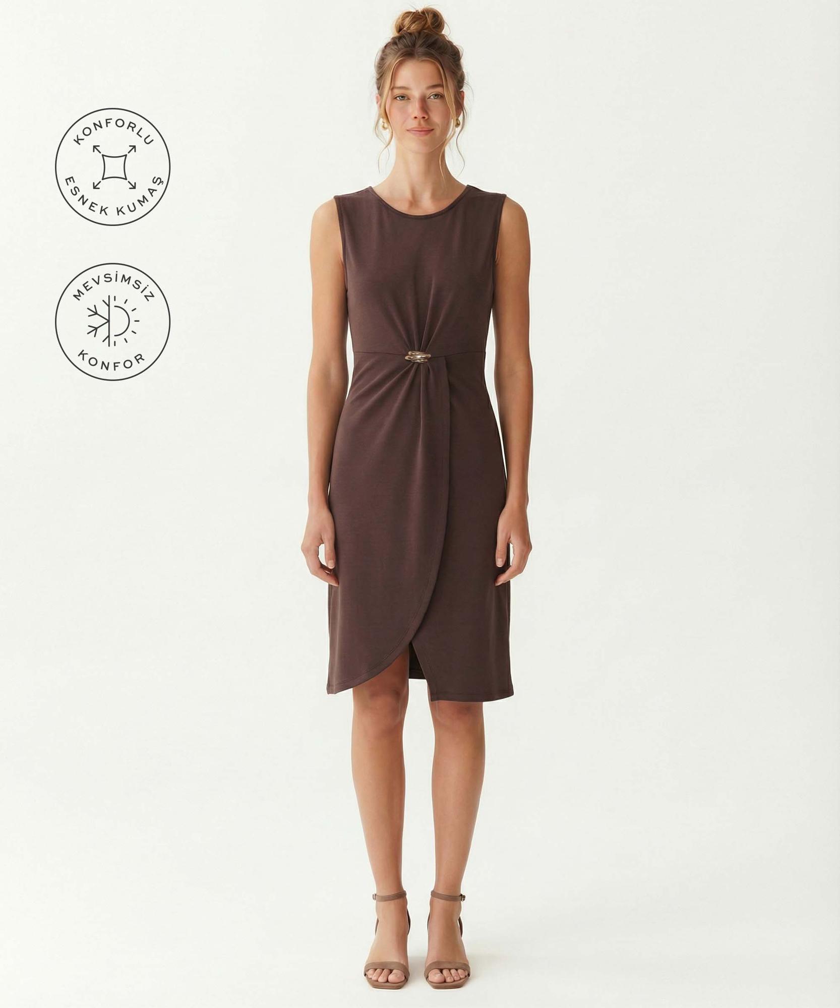 YARGICI Dar Bisiklet Yaka Kolsuz Elbise