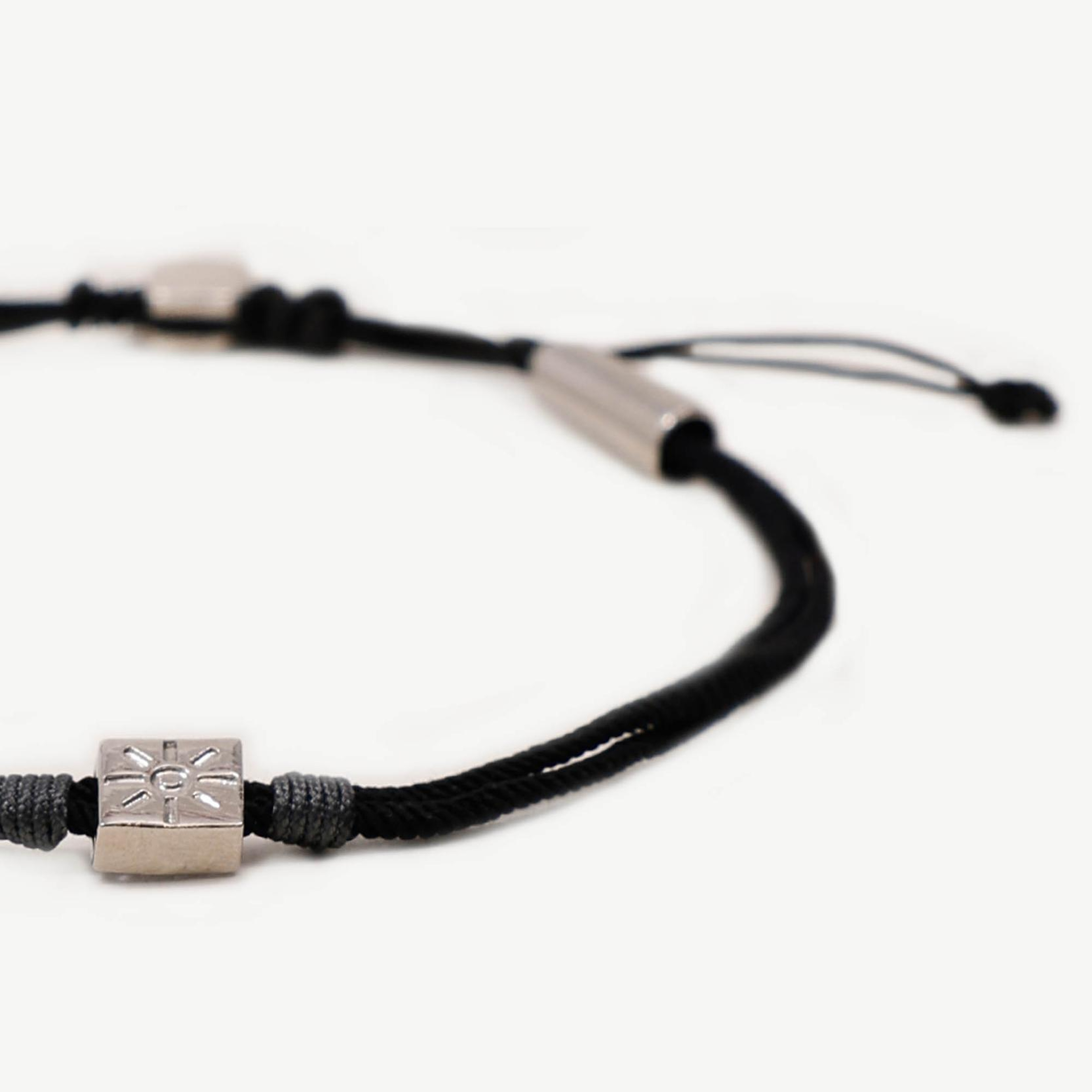 YARGICI Metal Aksesuarlı İp Bileklik