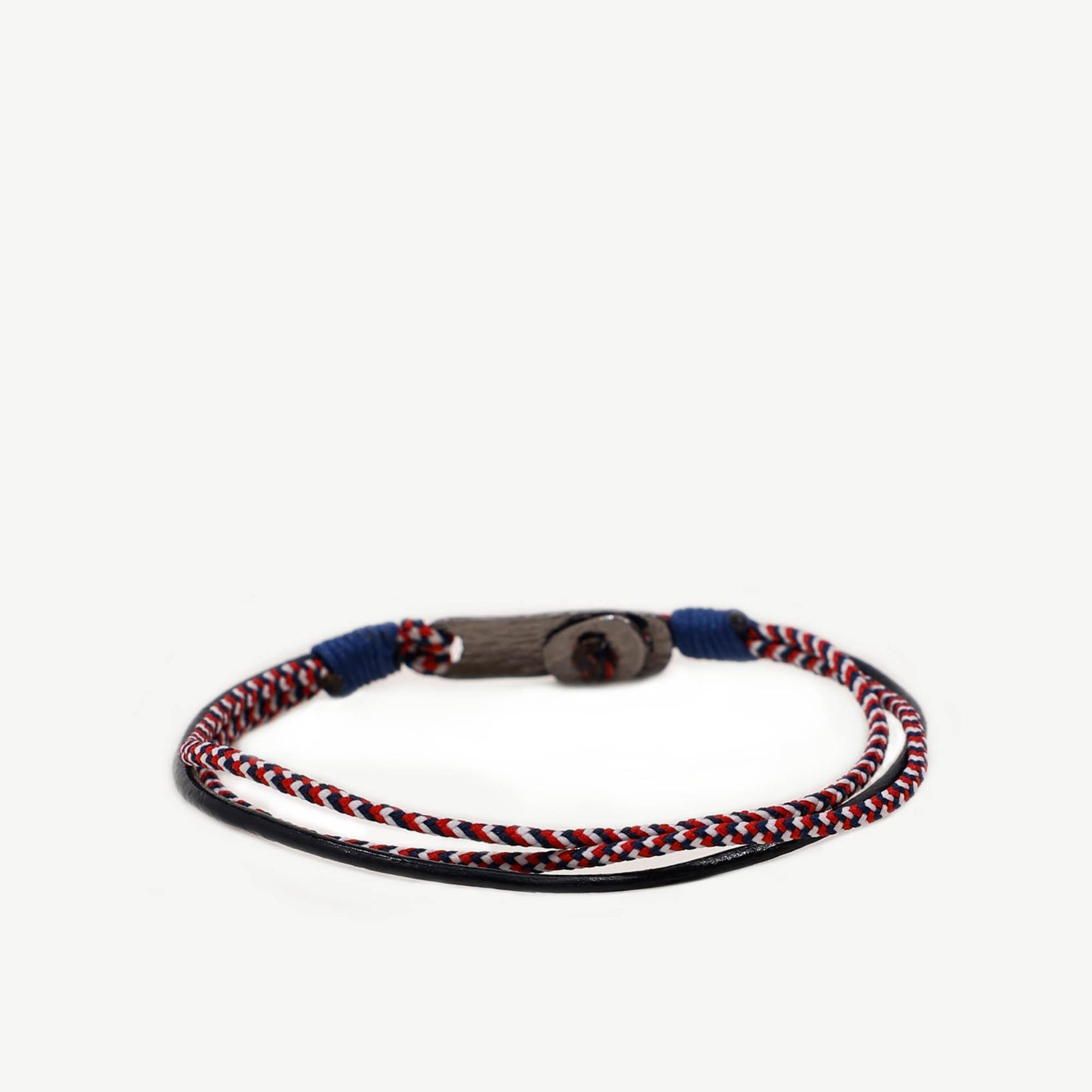 YARGICI Deri Detaylı Renkli İp Bileklik