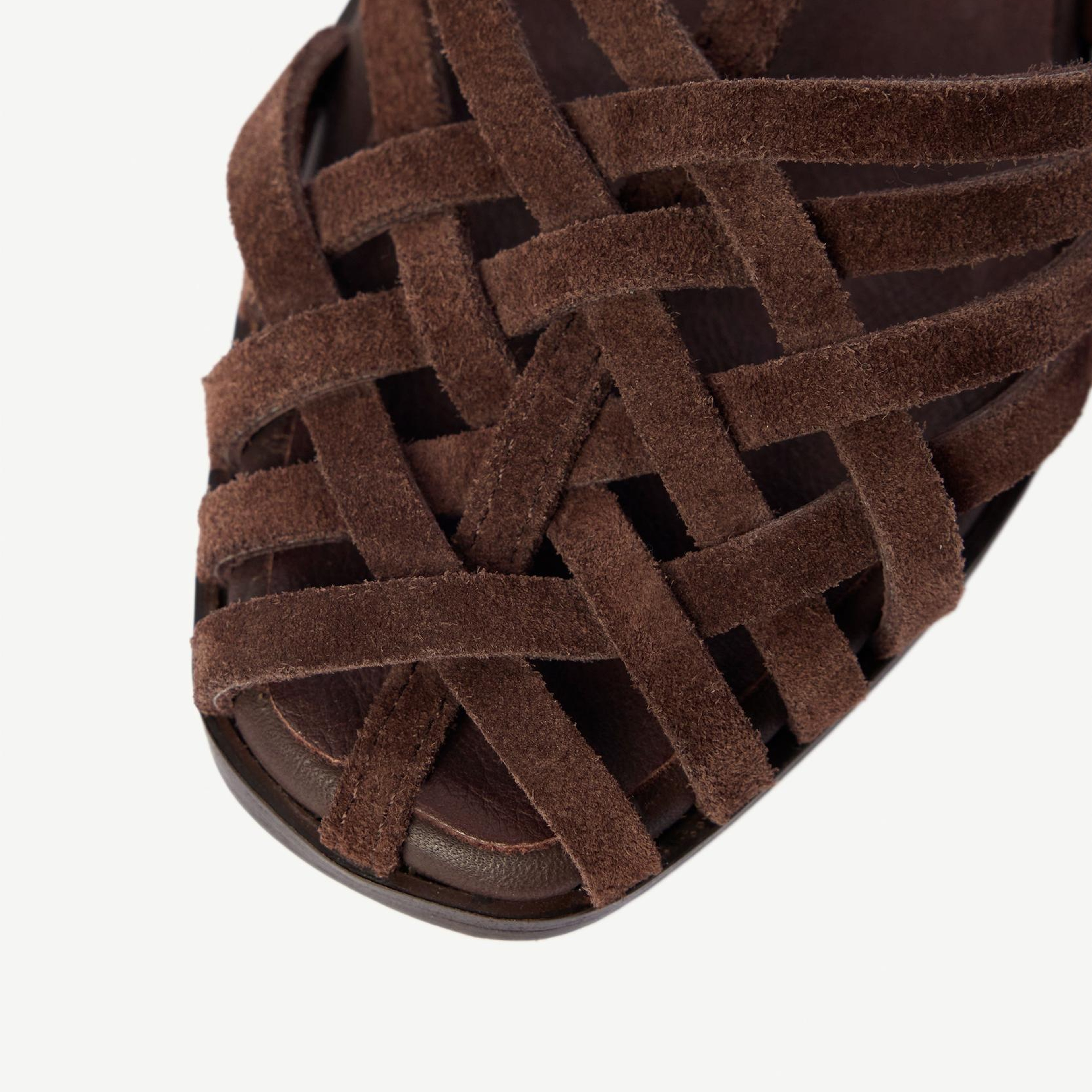 YARGICI Önü Kafesli Arkası Açık Süet Ayakkabı