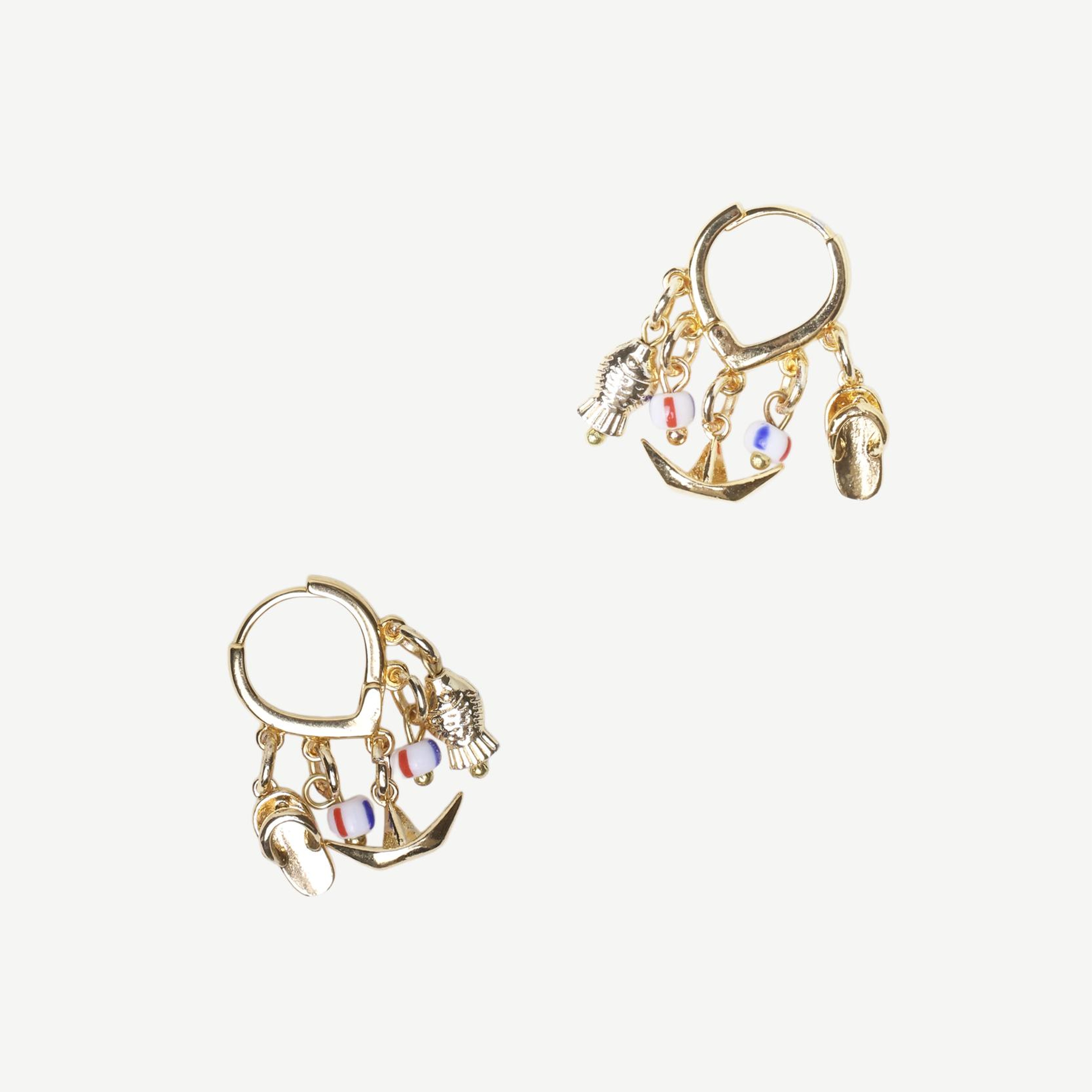 YARGICI Charm Detaylı Halka Küpe