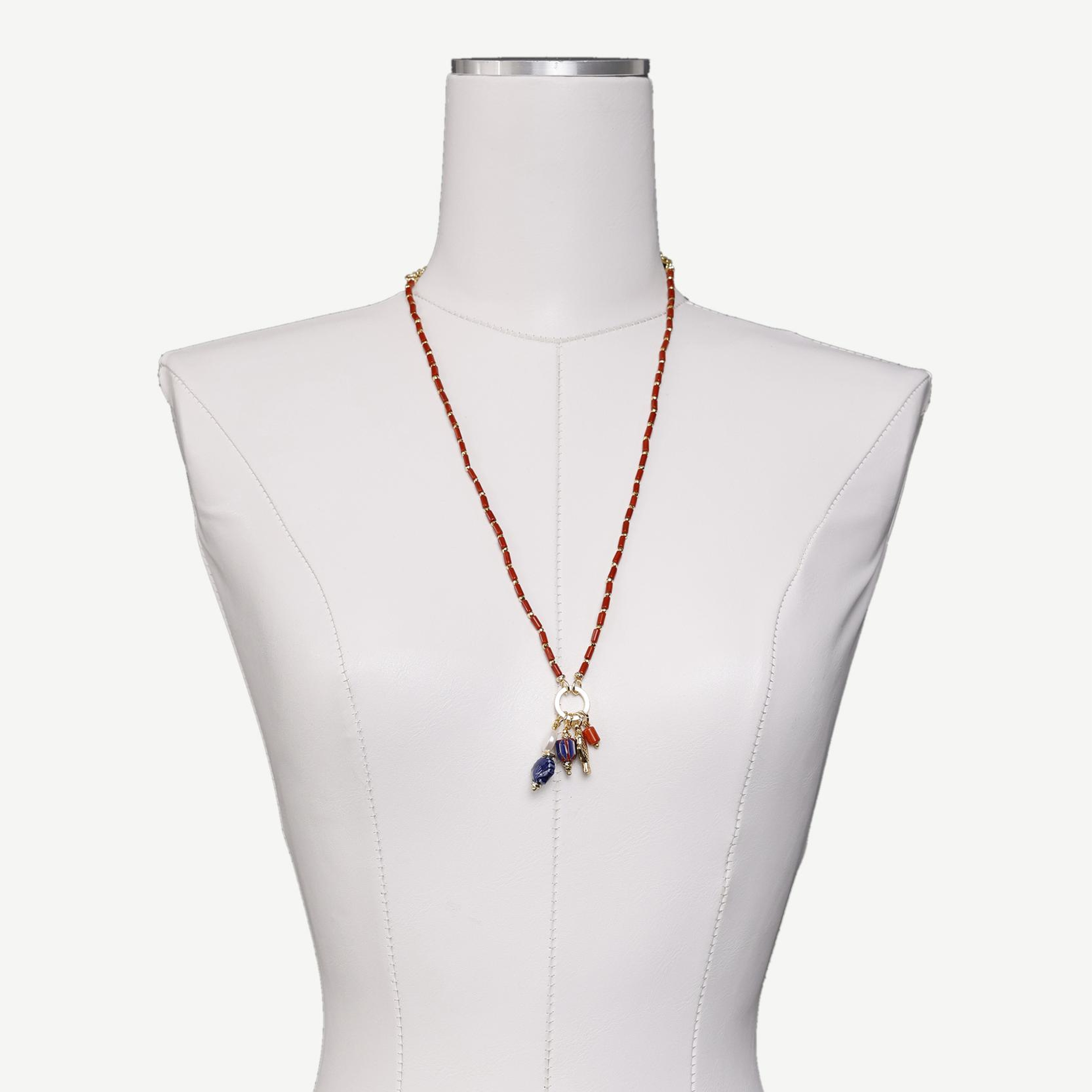 YARGICI Charm Detaylı Mercan Kolye