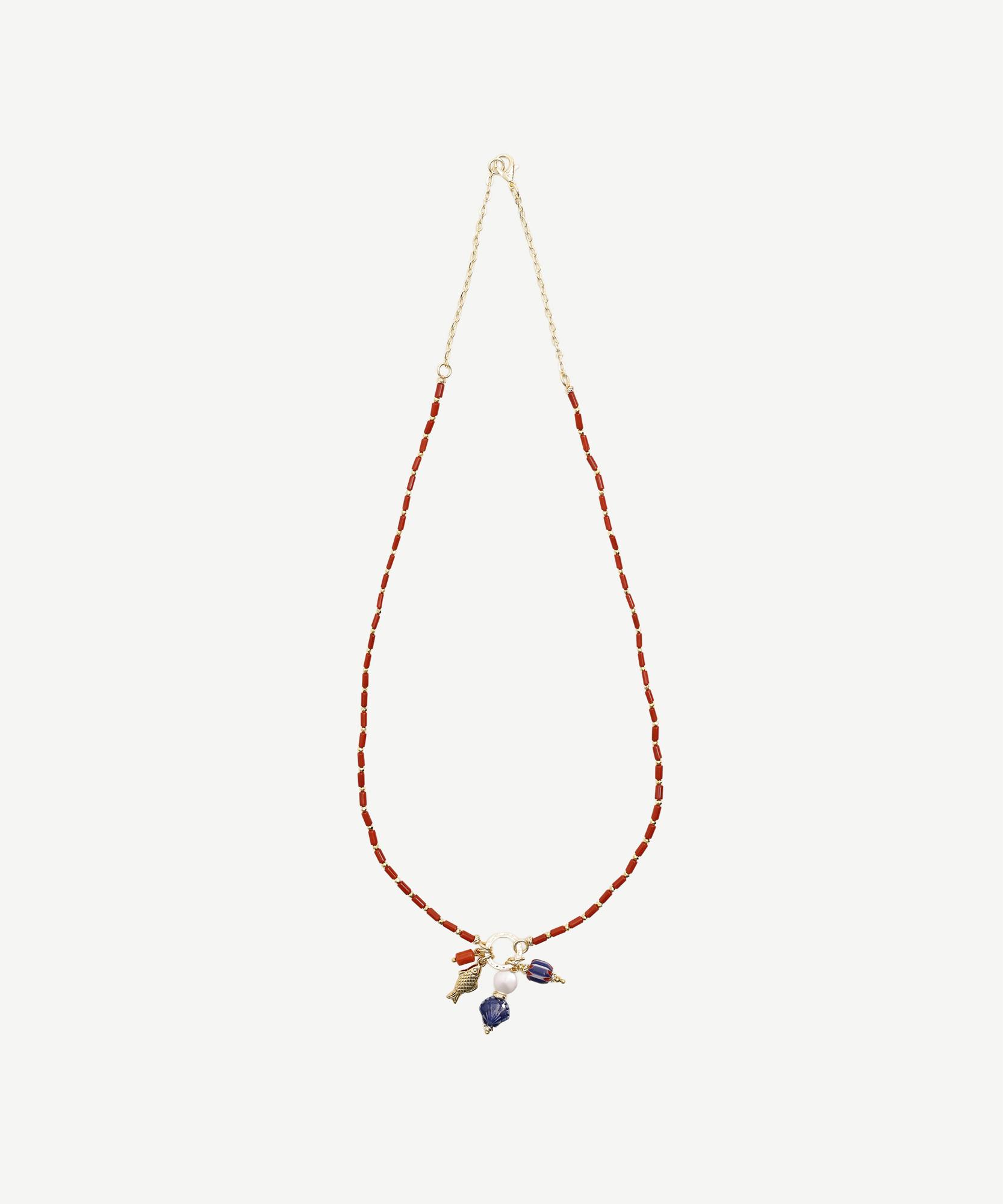 YARGICI Charm Detaylı Mercan Kolye