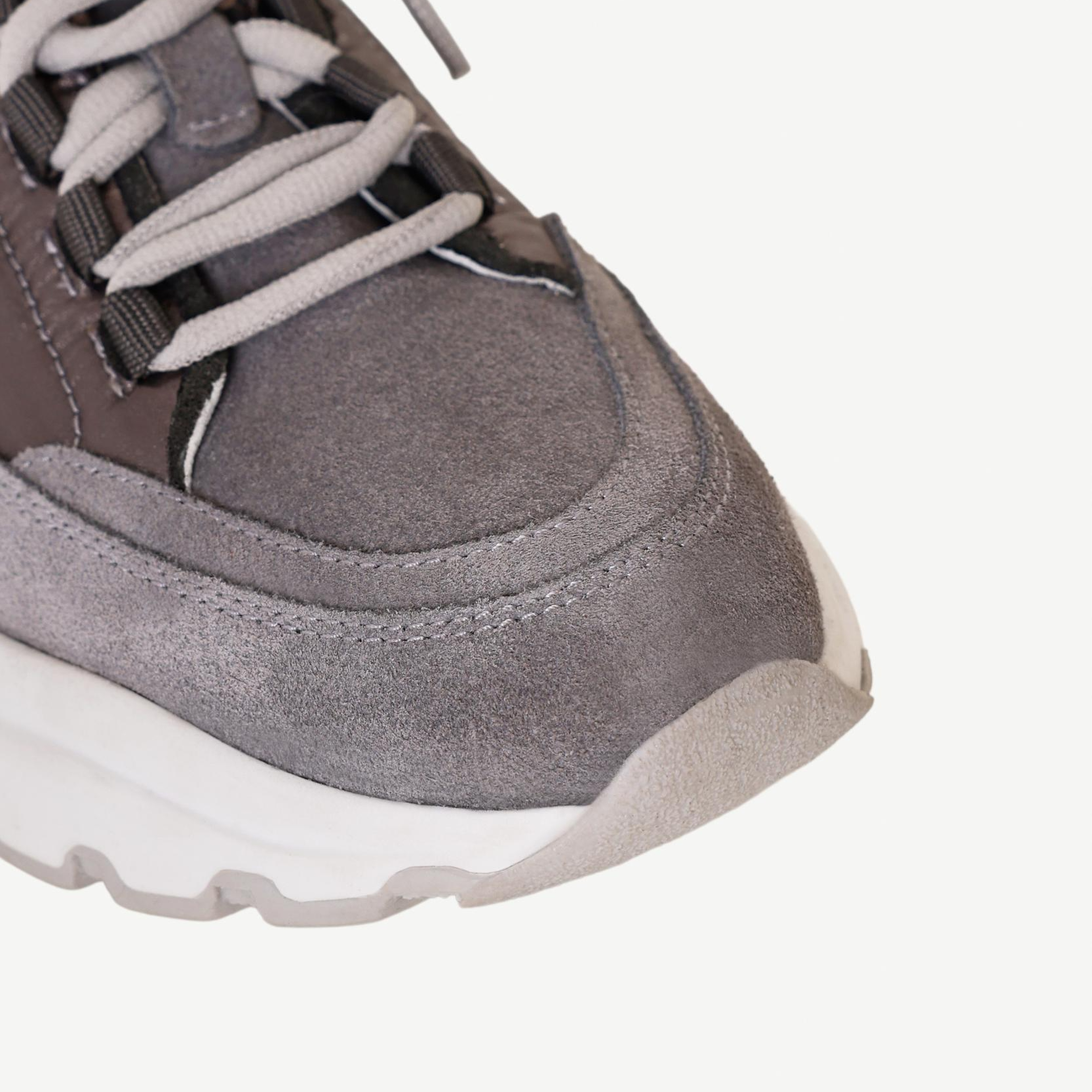 YARGICI Kalın Tabanlı Paraşüt Kumaş Garnili Süet Spor Ayakkabı