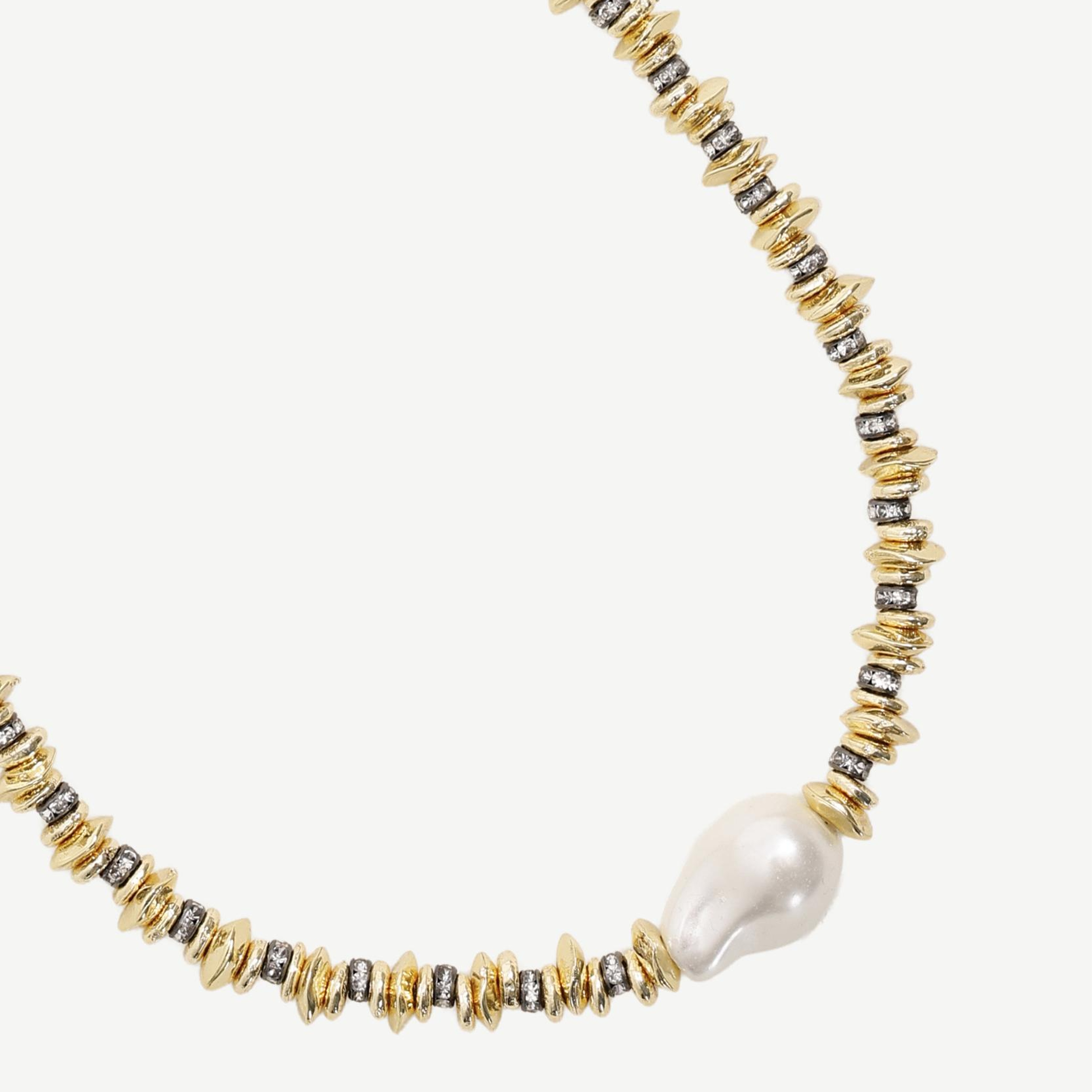 YARGICI İnci Ve Cam Taş Detaylı Kolye