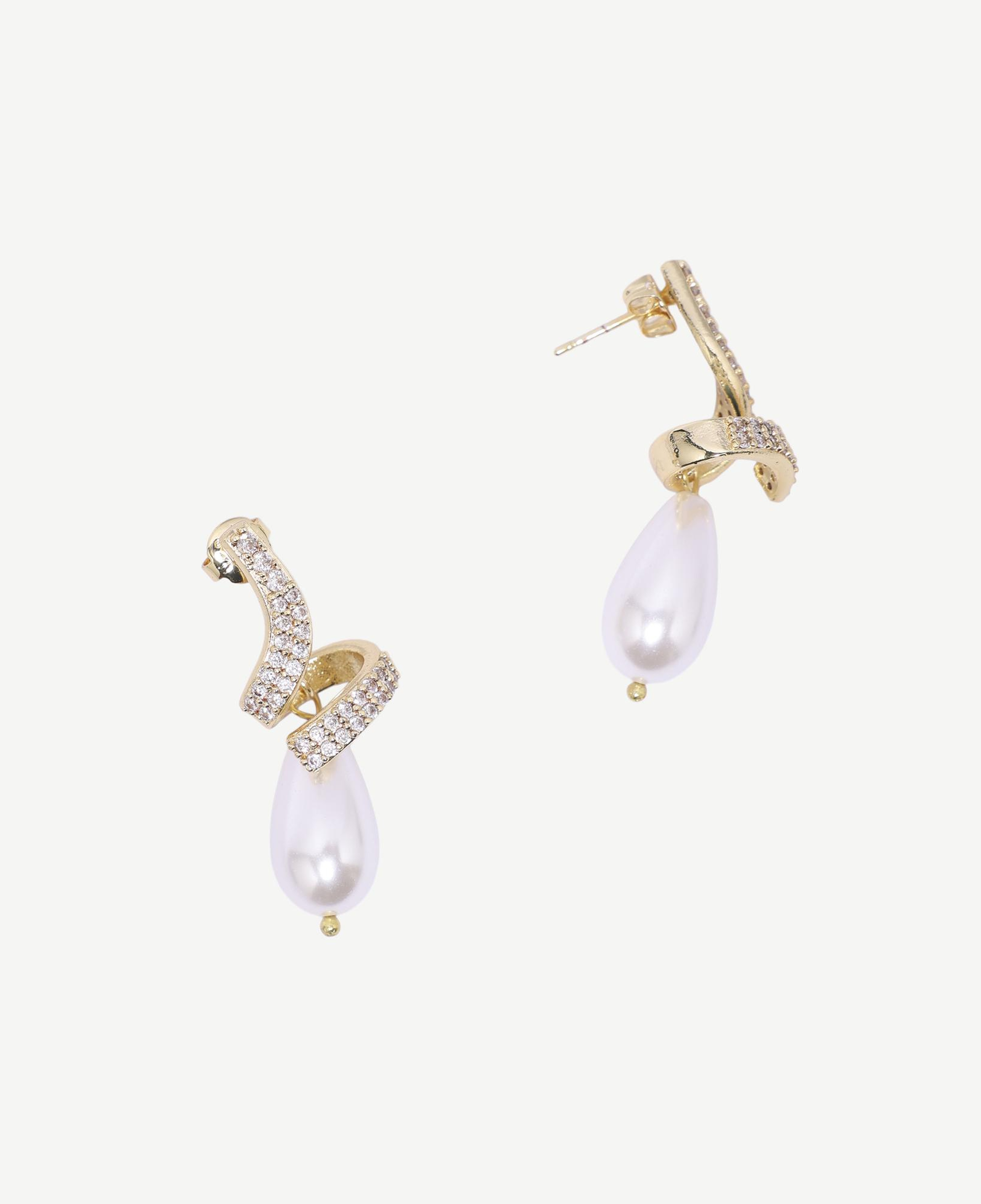 YARGICI Cam Taş Ve İnci Detaylı Küpe