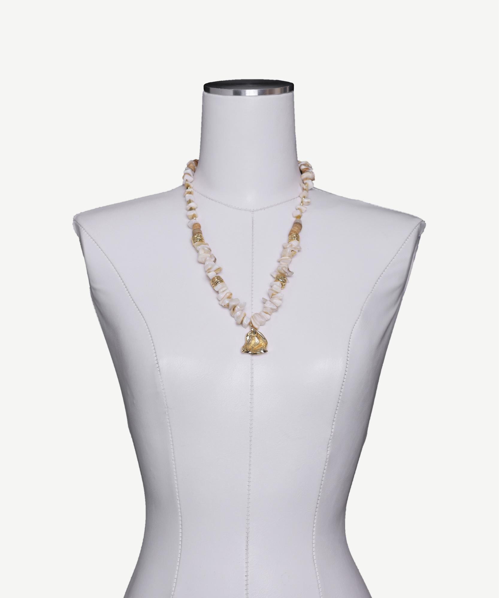 YARGICI Doğal Taş Ve Sedef Detaylı Kolye