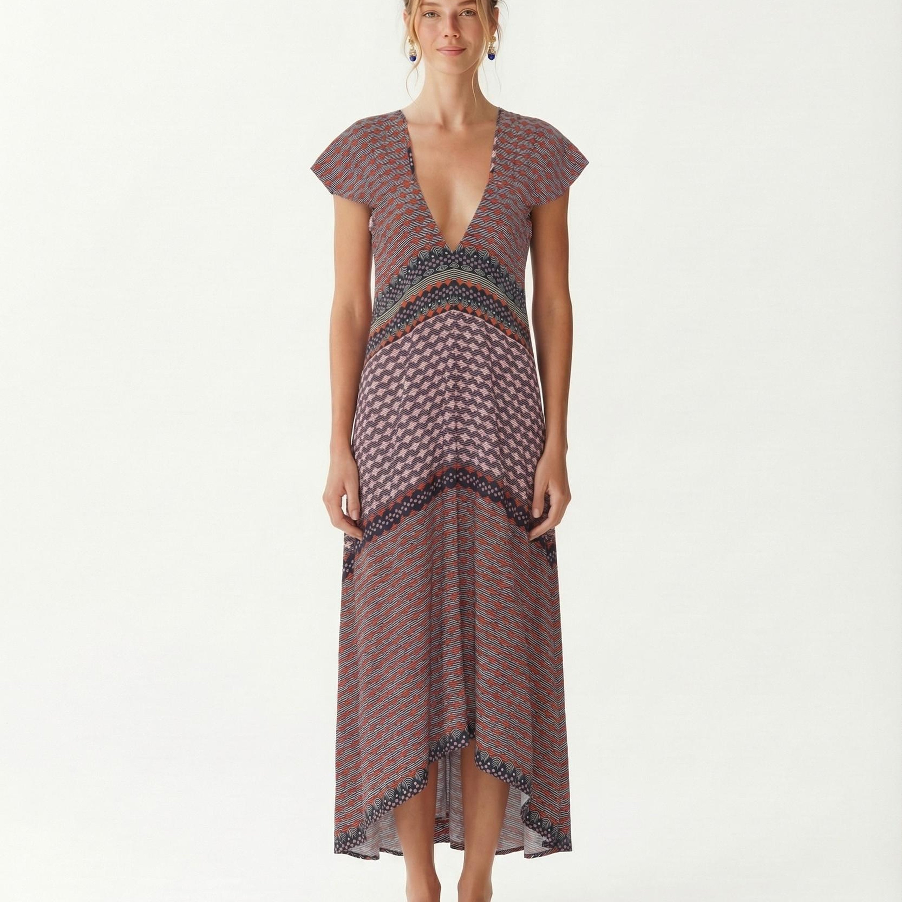 YARGICI Bol V Yaka Kolsuz Elbise